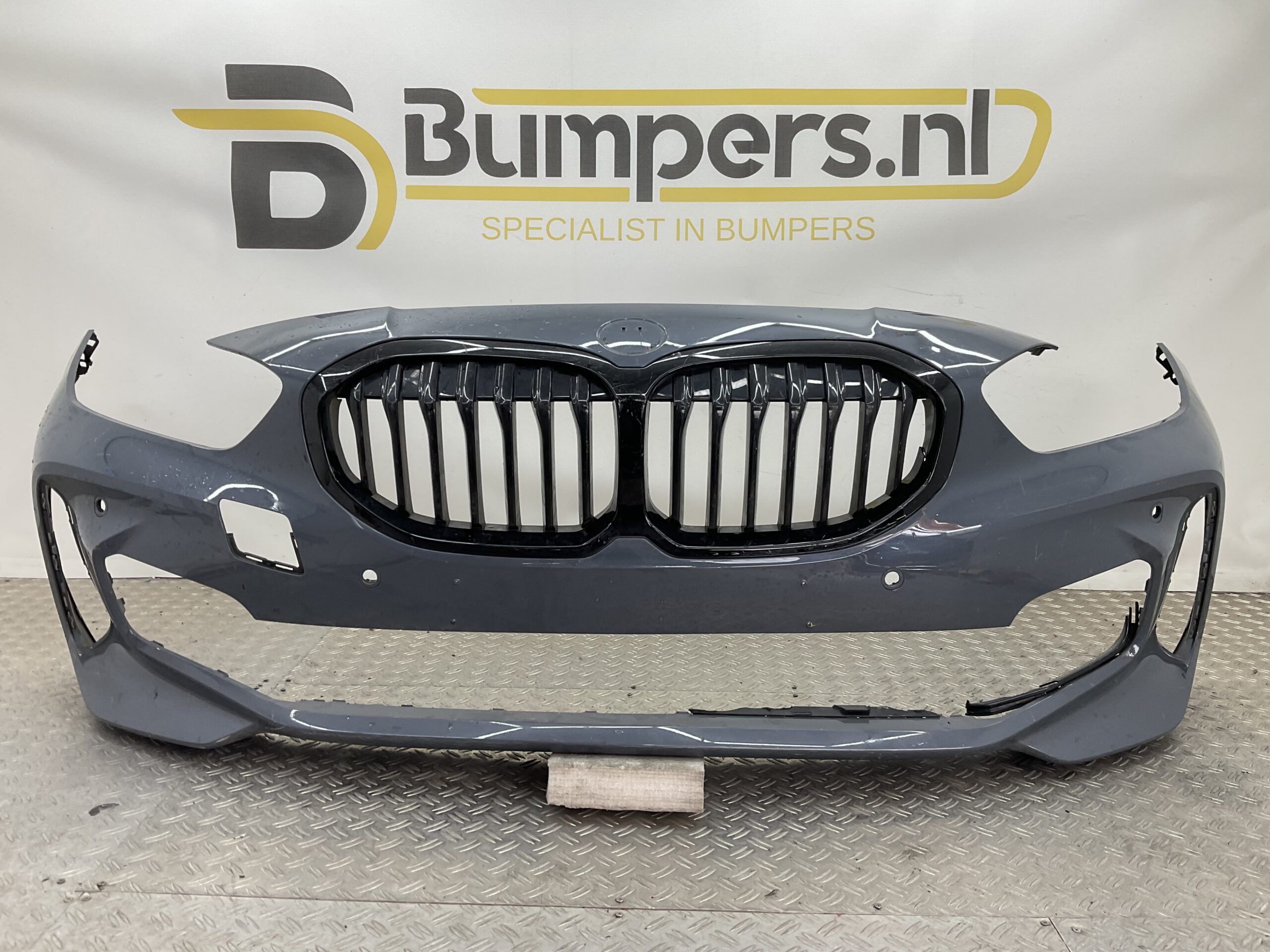 Bumper BMW 1 Serie F40 MPakket M-Pakket 4xpdc 51118070928 Voorbumper K5-19371