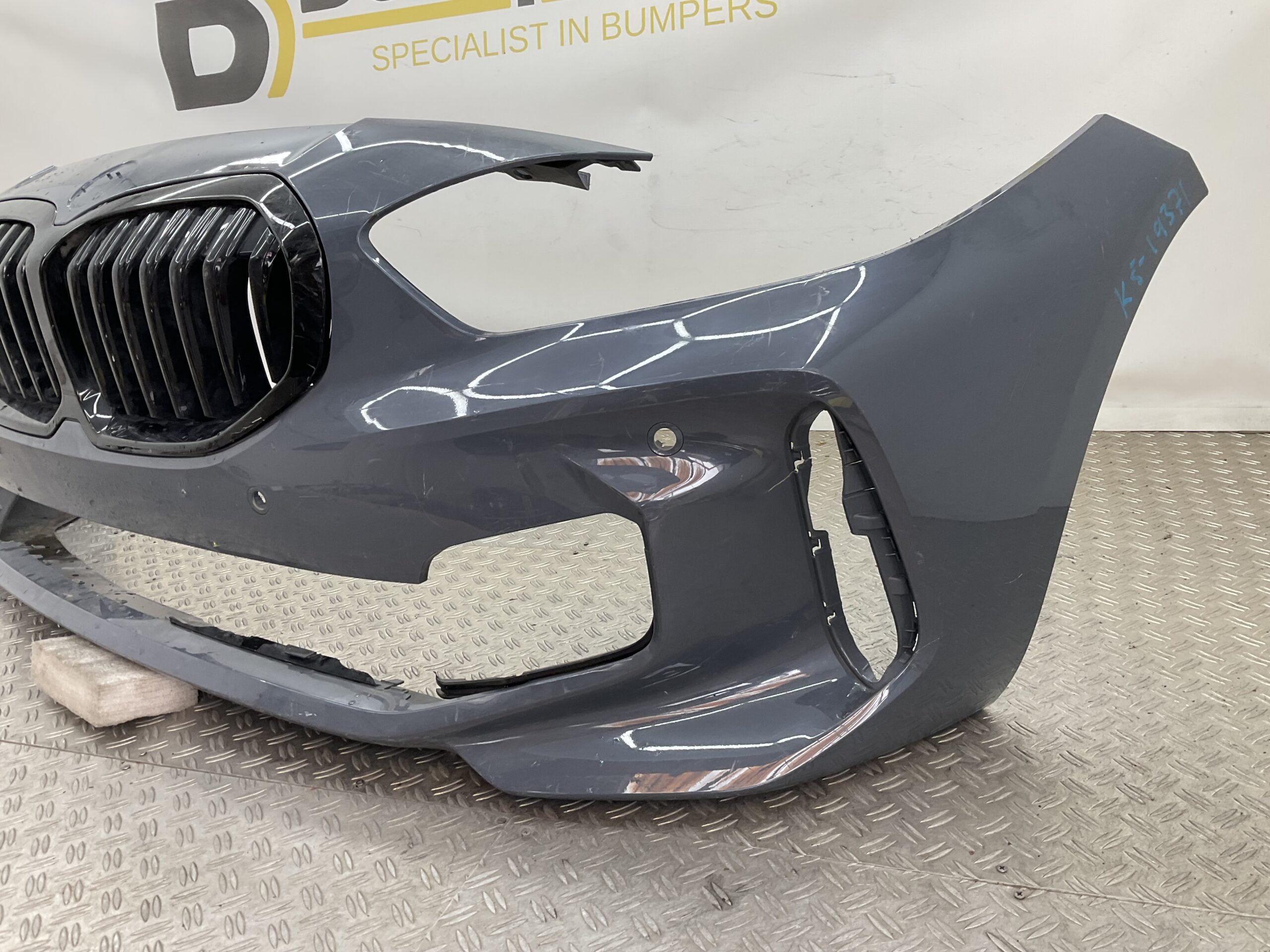Bumper BMW 1 Serie F40 MPakket M-Pakket 4xpdc 51118070928 Voorbumper K5-19371