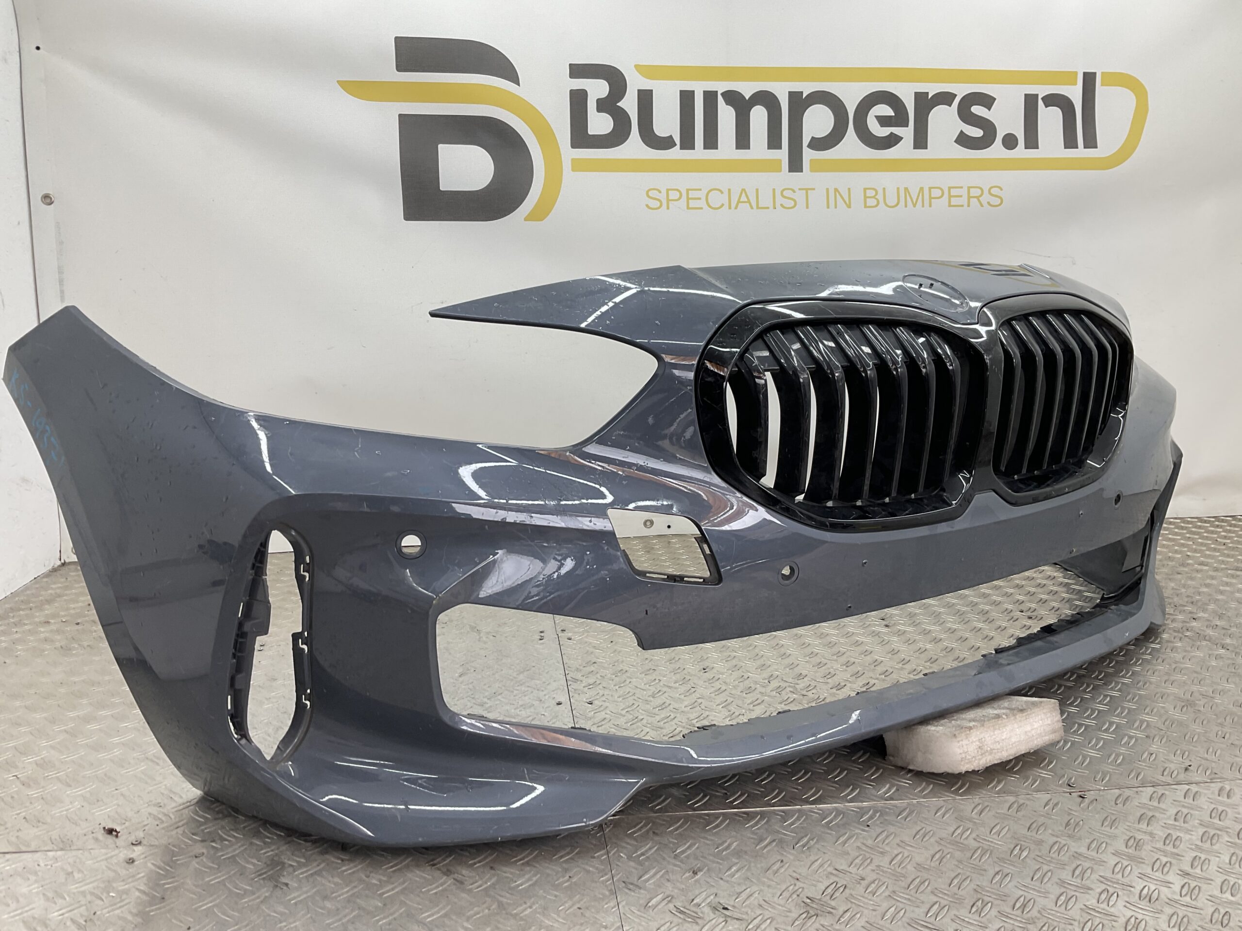 Bumper BMW 1 Serie F40 MPakket M-Pakket 4xpdc 51118070928 Voorbumper K5-19371
