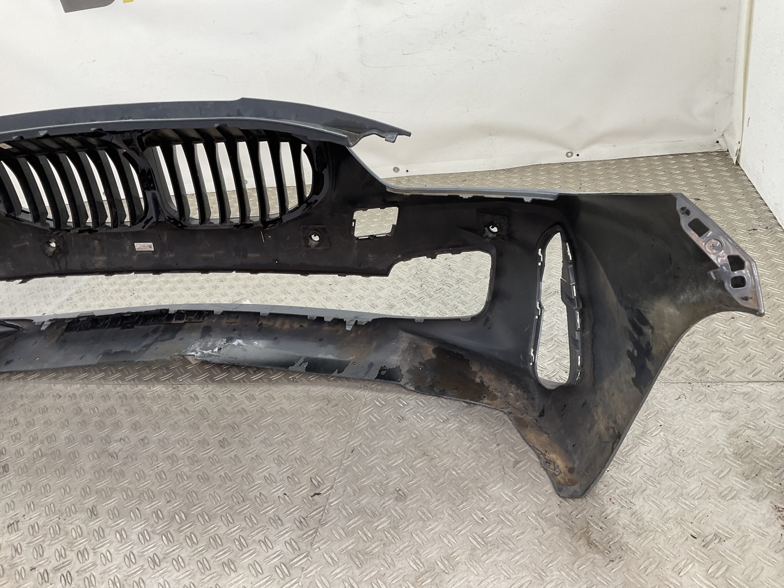 Bumper BMW 1 Serie F40 MPakket M-Pakket 4xpdc 51118070928 Voorbumper K5-19371