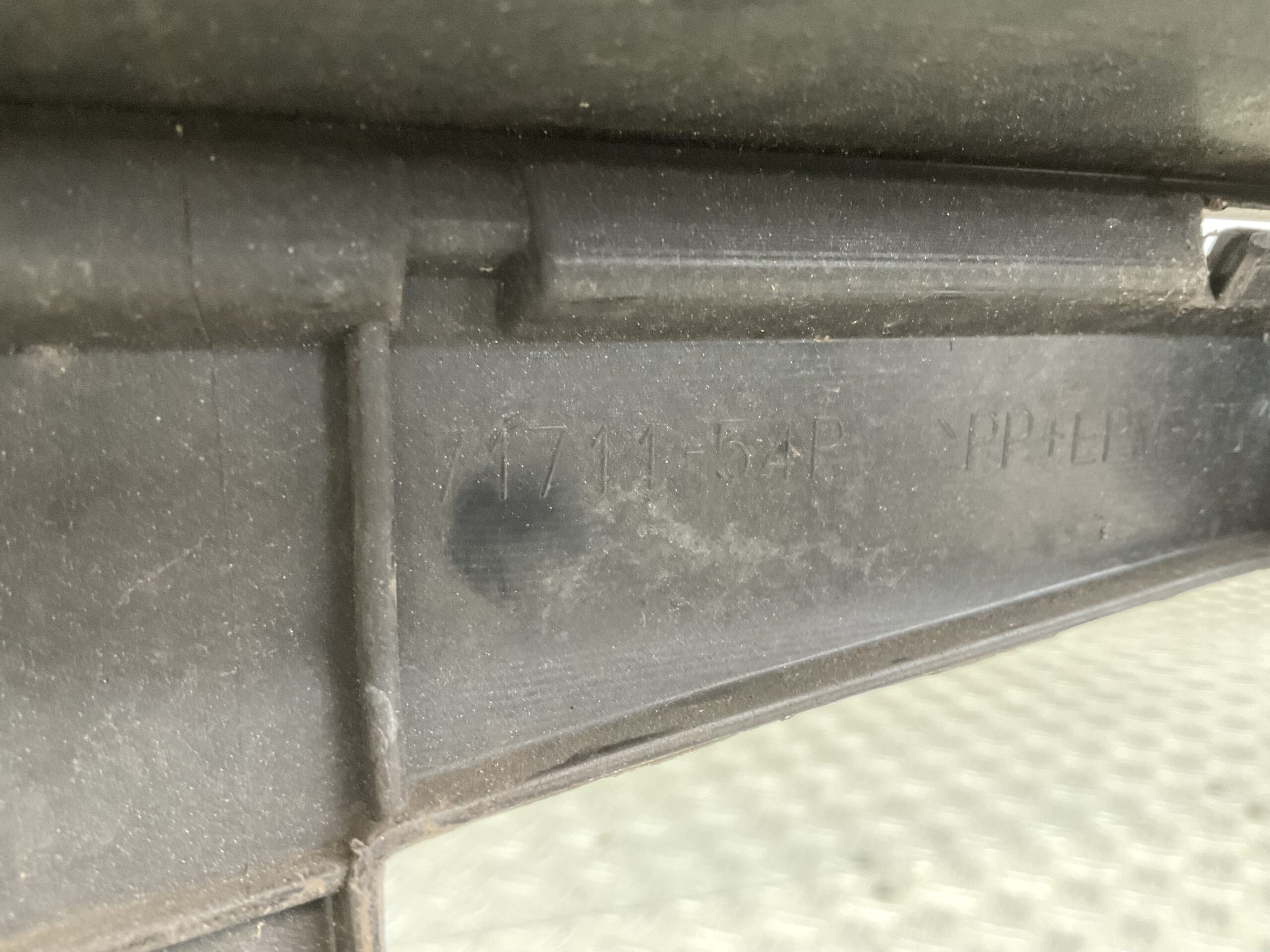 Bumper Suzuki Vitara Facelift 18- 71711-54P Voorbumper E5-19409