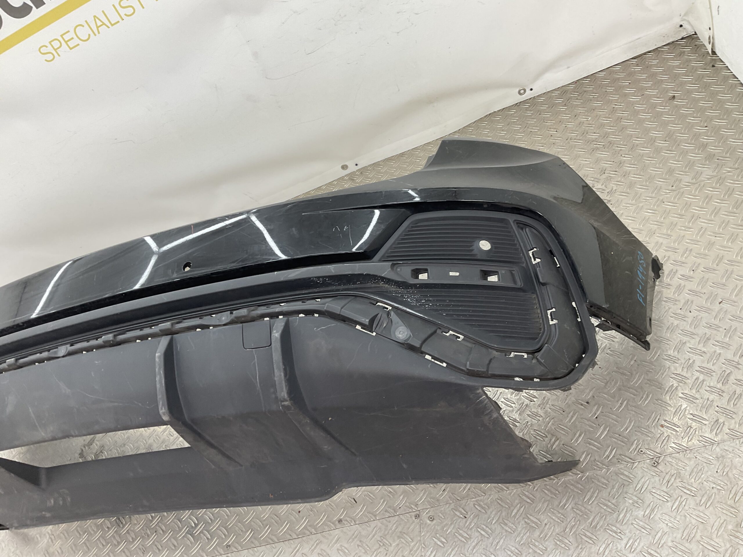 Bumper Audi Q3 83F Sportback pdc 83F807511A Achterbumper F1-19450