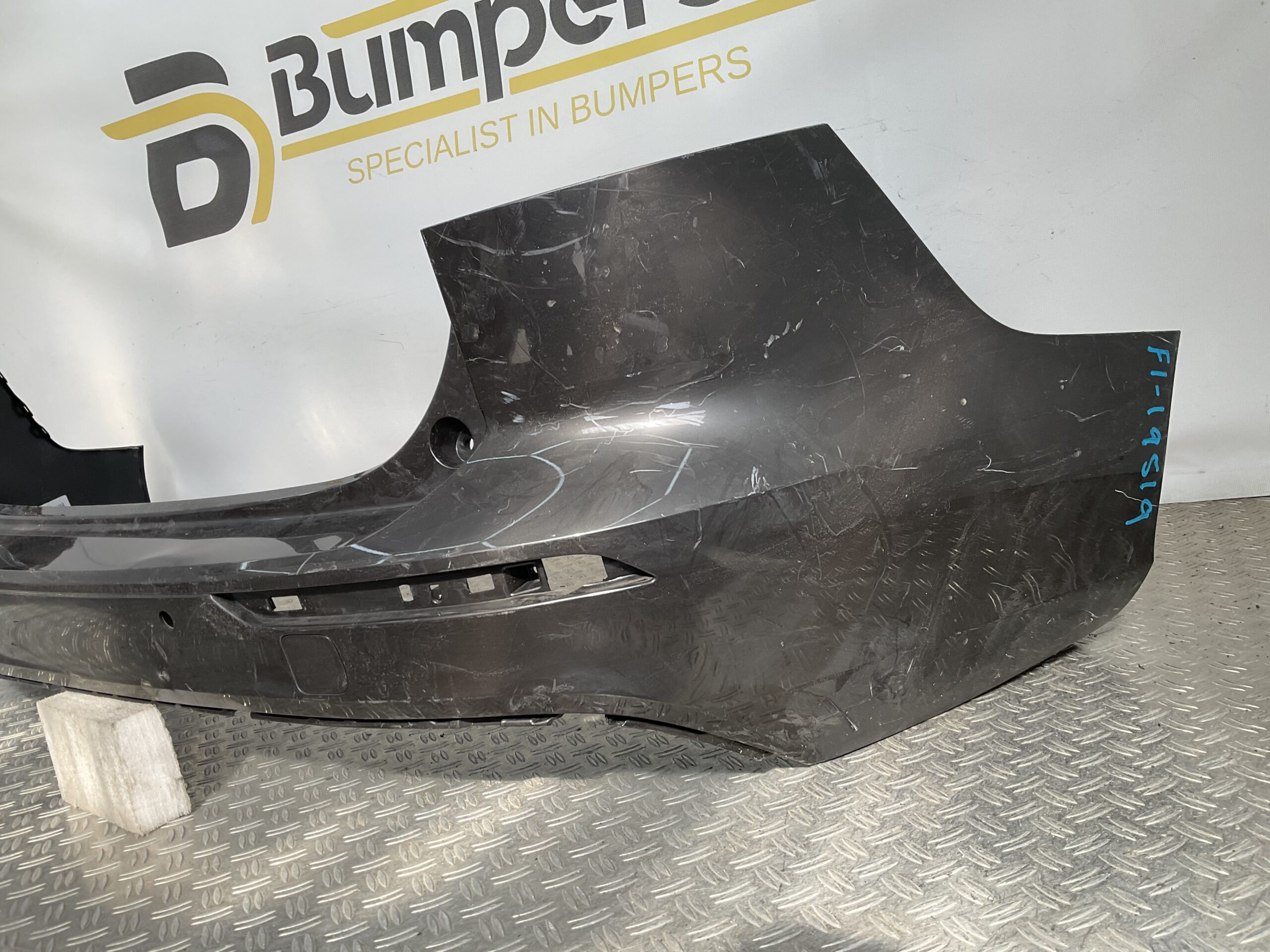 Bumper Volvo V60 II Rdesign R-Design 18-21 31688837 Achterbumper F1-19519