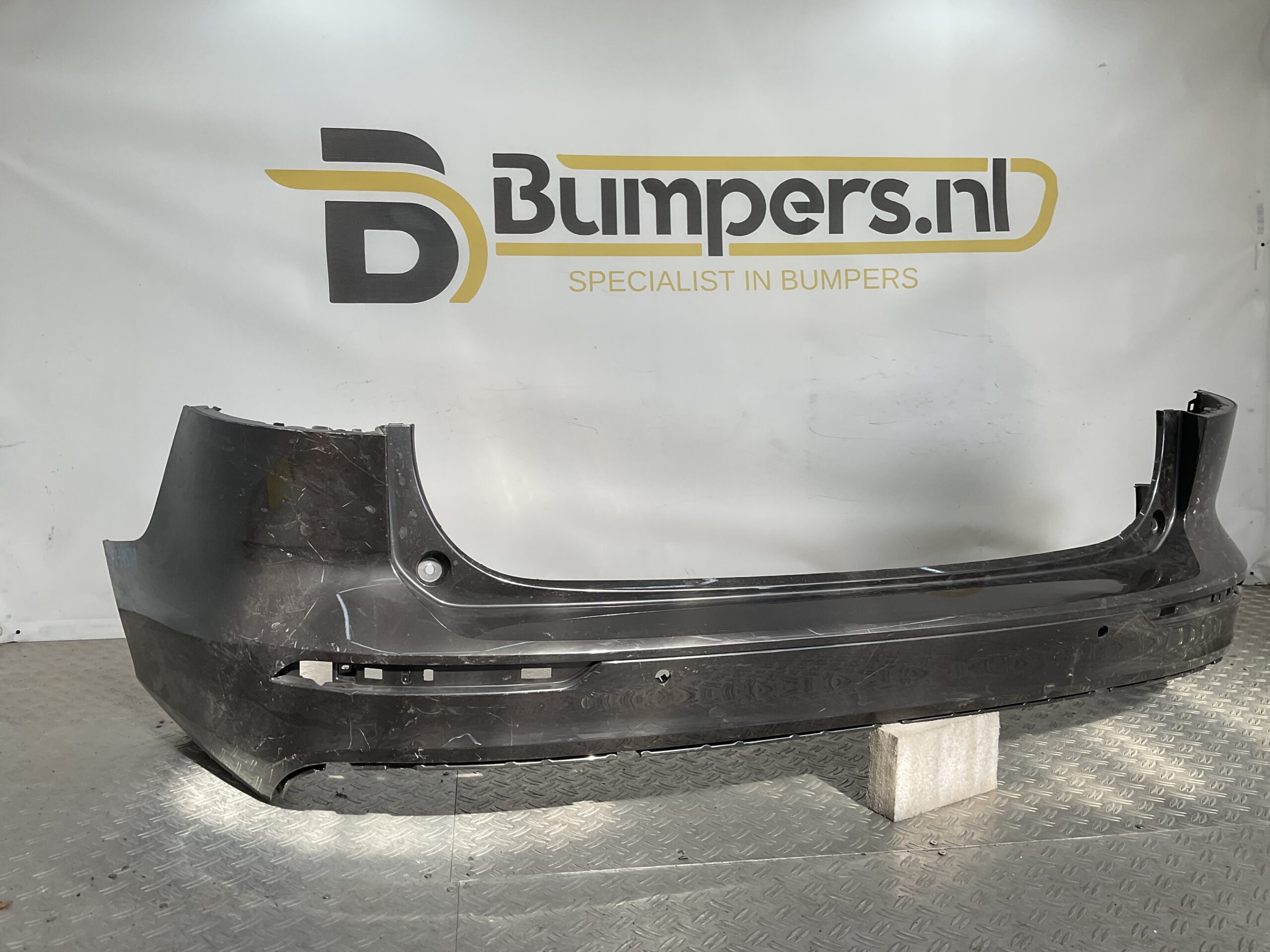 Bumper Volvo V60 II Rdesign R-Design 18-21 31688837 Achterbumper F1-19519