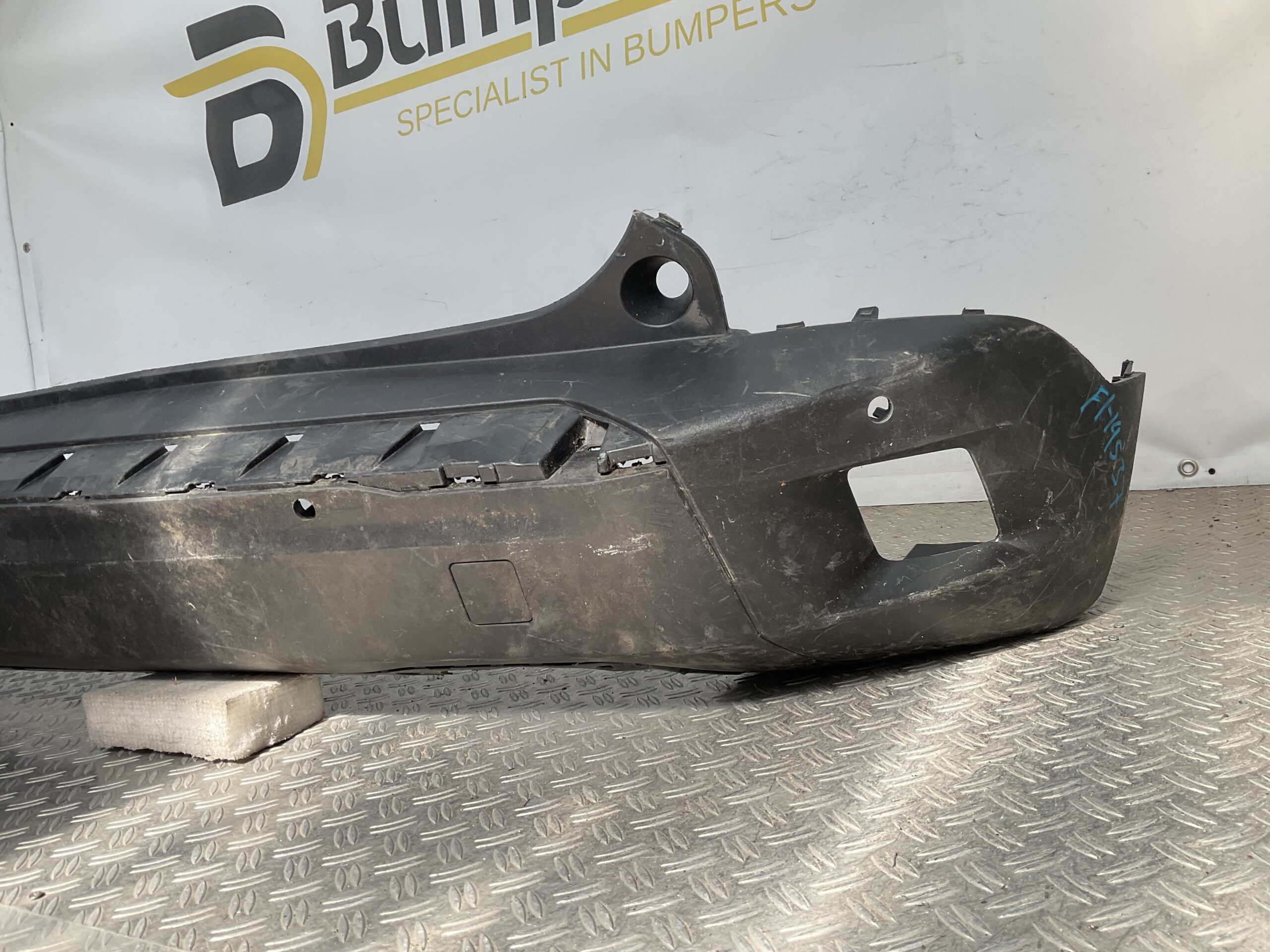 Bumper Peugeot 2008 19-24 pdc 9825967080 Achterbumper F1-19537