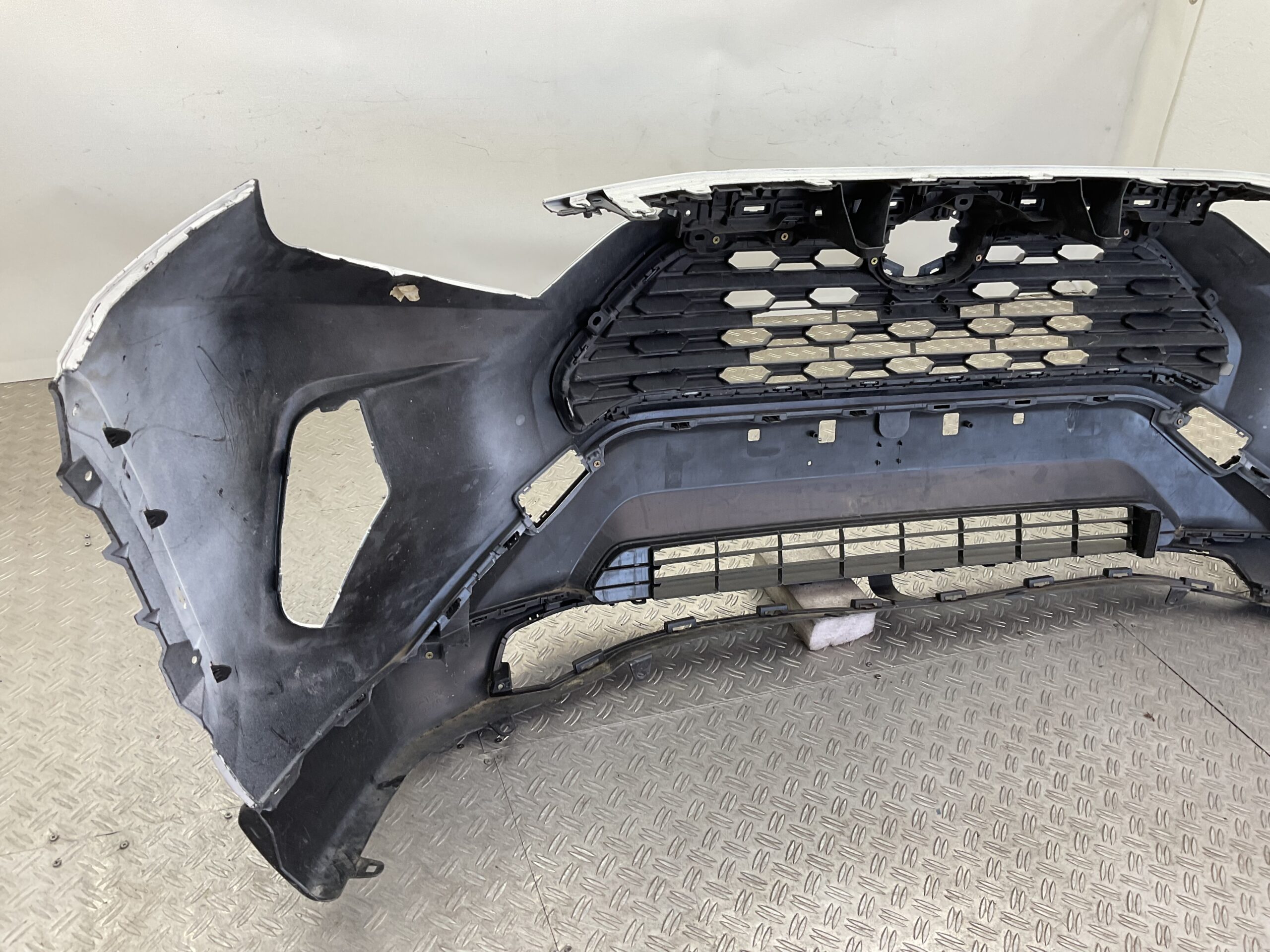 BUMPER Toyota Rav 4 V 2019-2024 53113-42110 VOORBUMPER D5-19587
