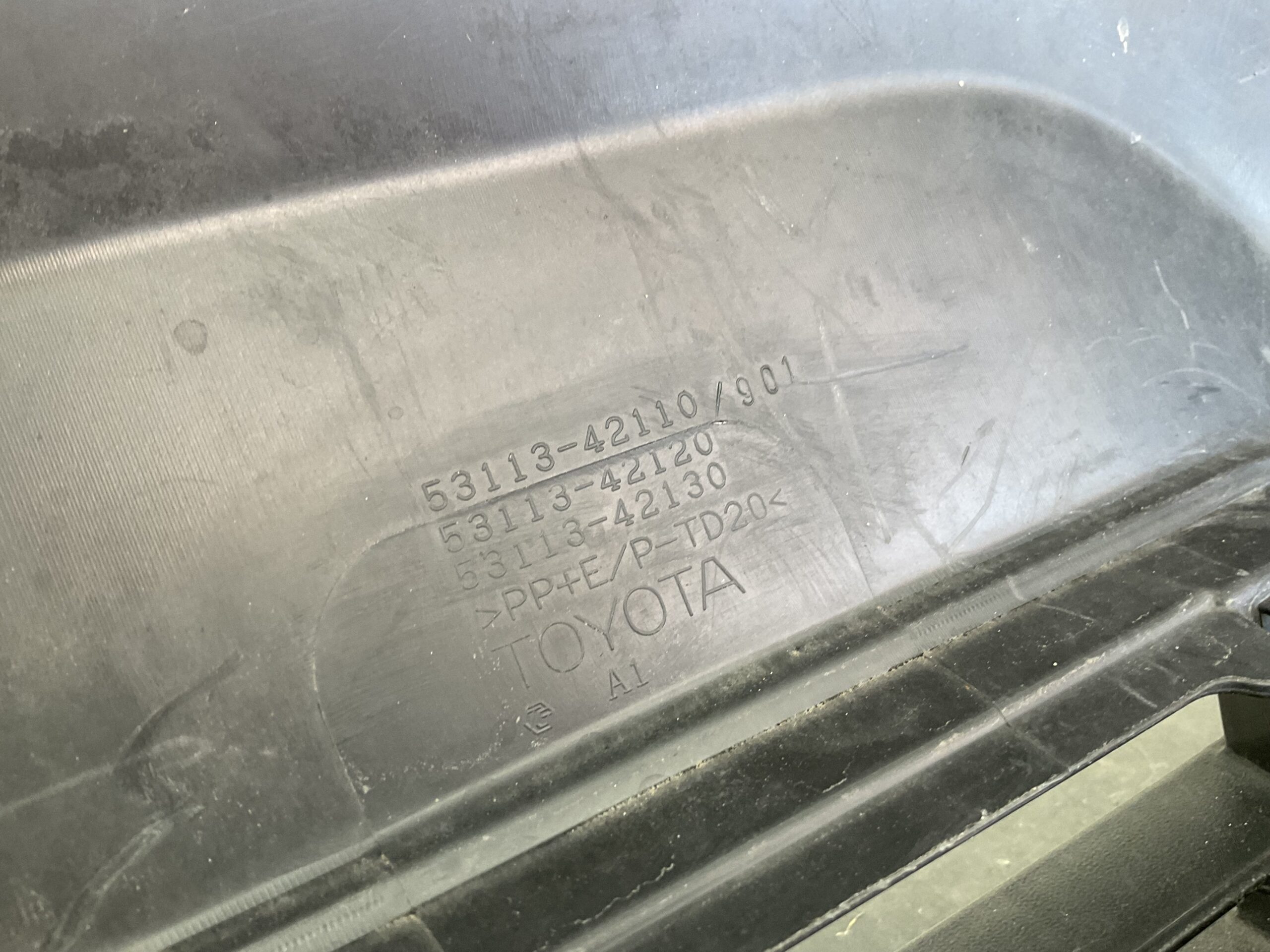 BUMPER Toyota Rav 4 V 2019-2024 53113-42110 VOORBUMPER D5-19587