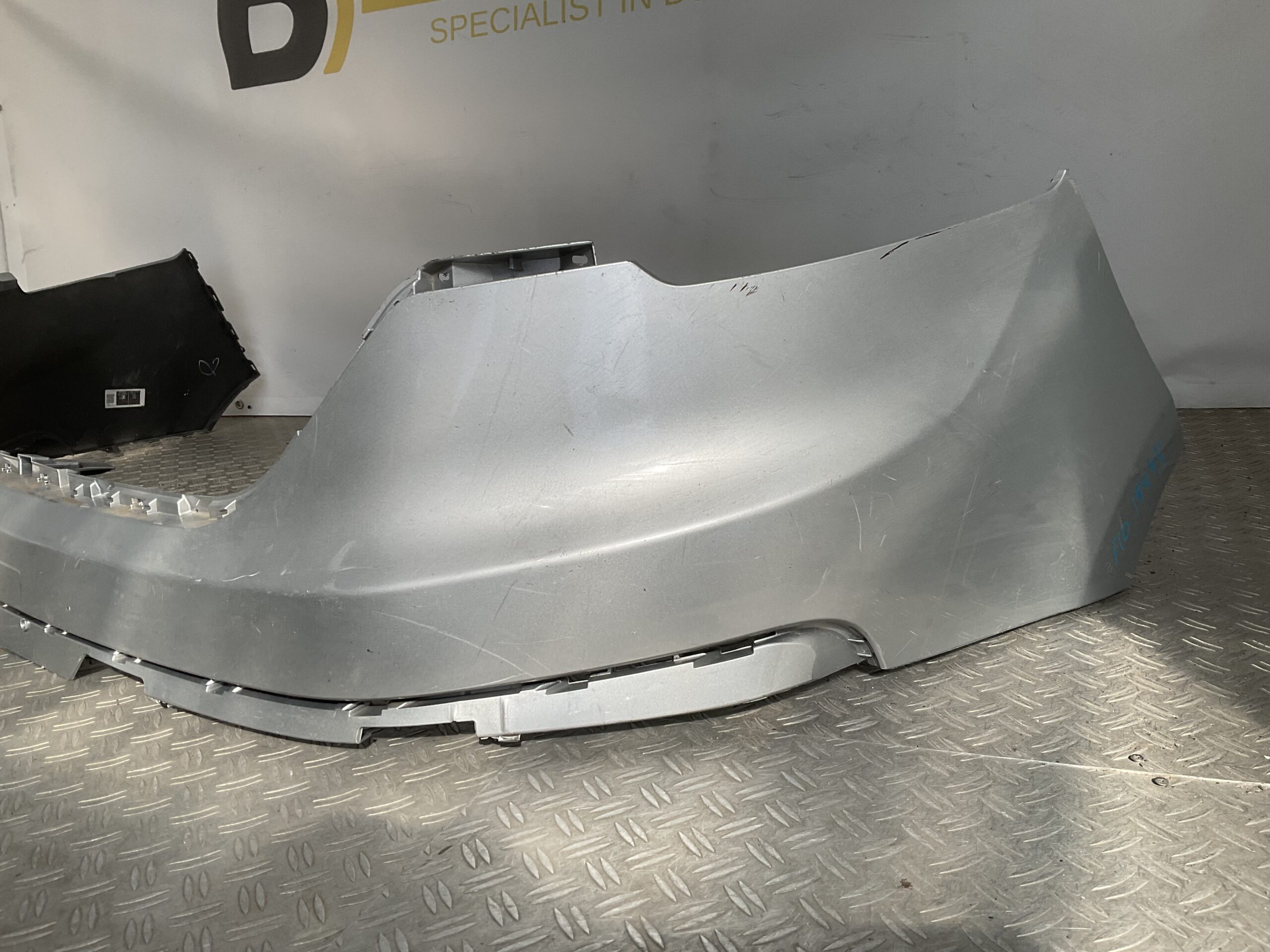 Bumper Renault Trafic Facelift 22-25 620226941R X82PH2 Voorbumper F10-19448