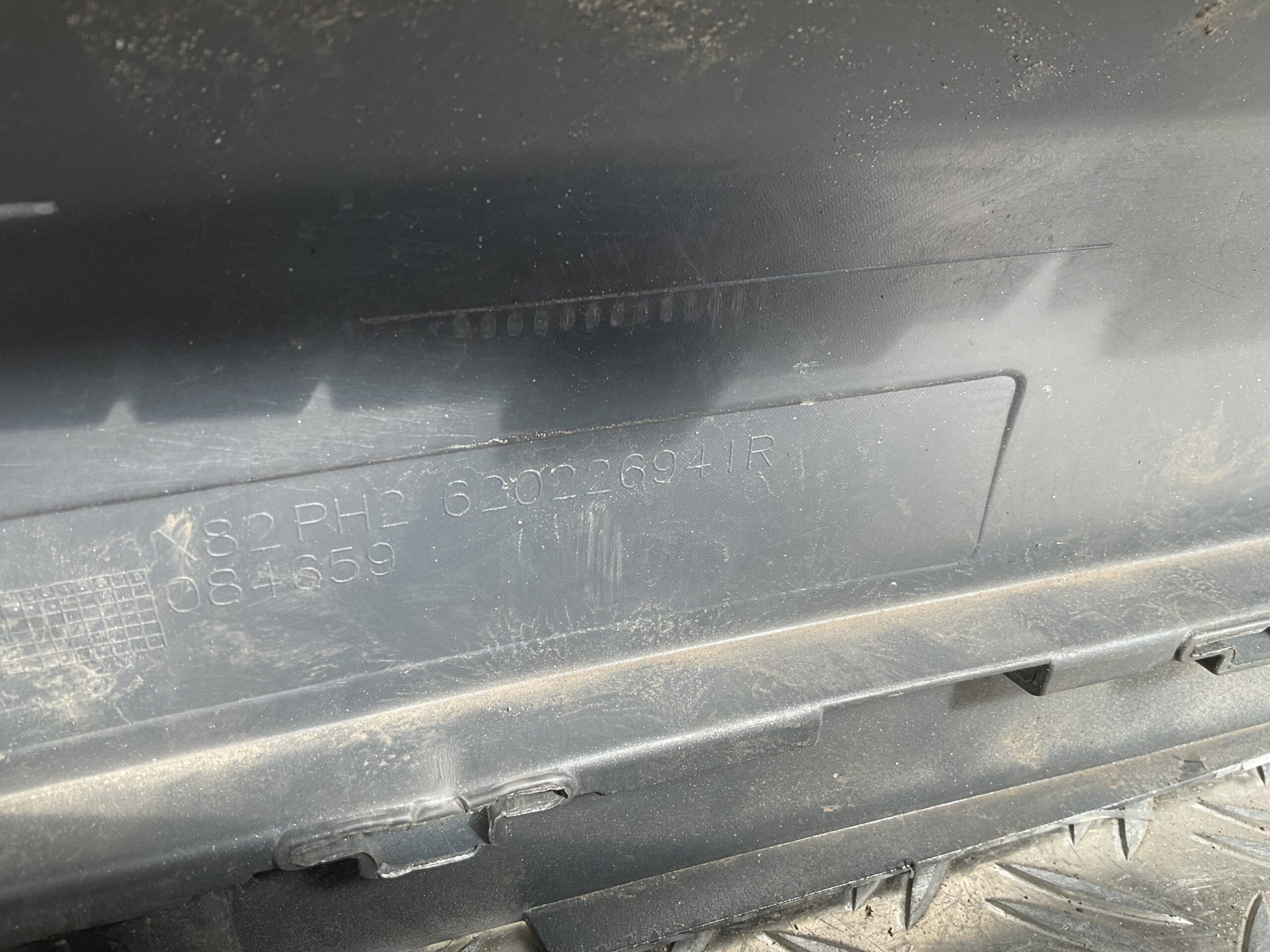 Bumper Renault Trafic Facelift 22-25 620226941R X82PH2 Voorbumper F10-19448