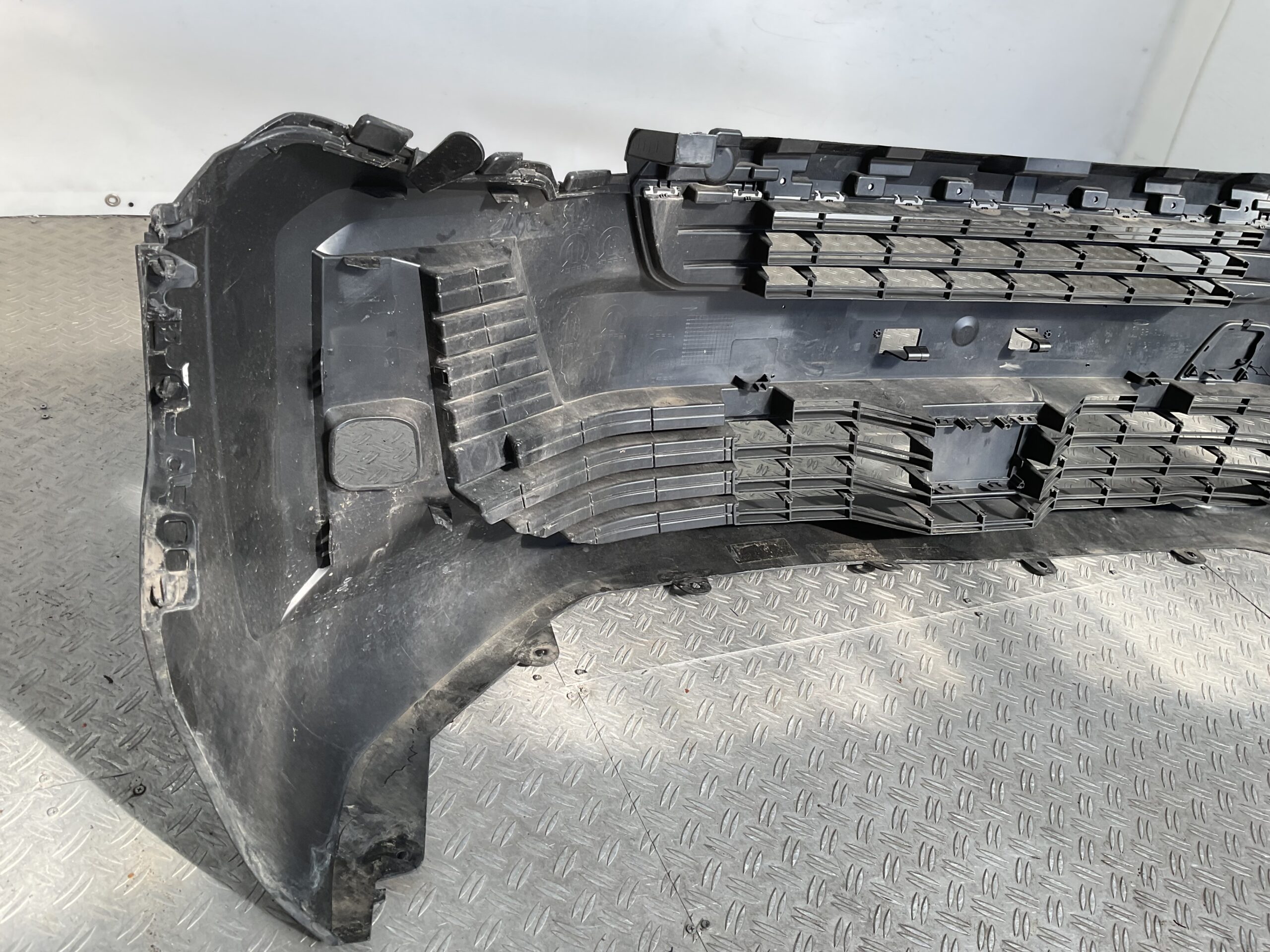 Bumper Peugeot Expert Facelift 24- 9849394280 Voorbumper J1-19684
