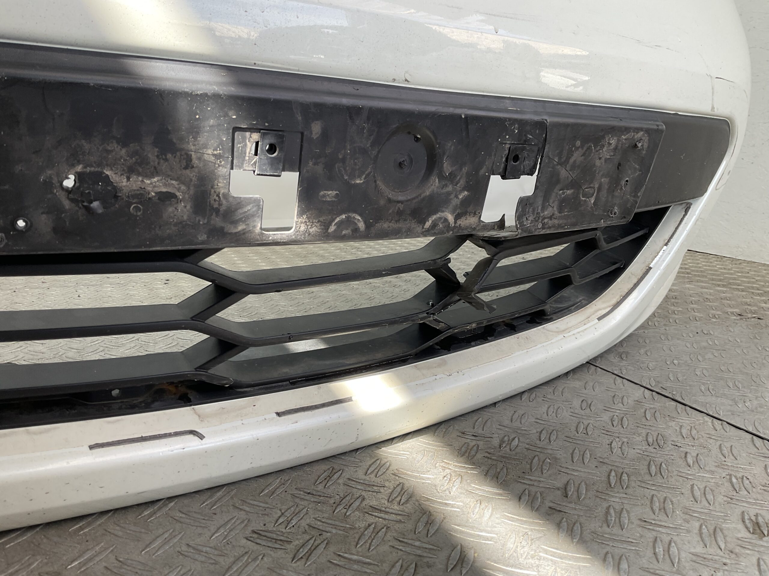 Bumper Nissan Micra K13 620223HN0A Voorbumper G2-19772