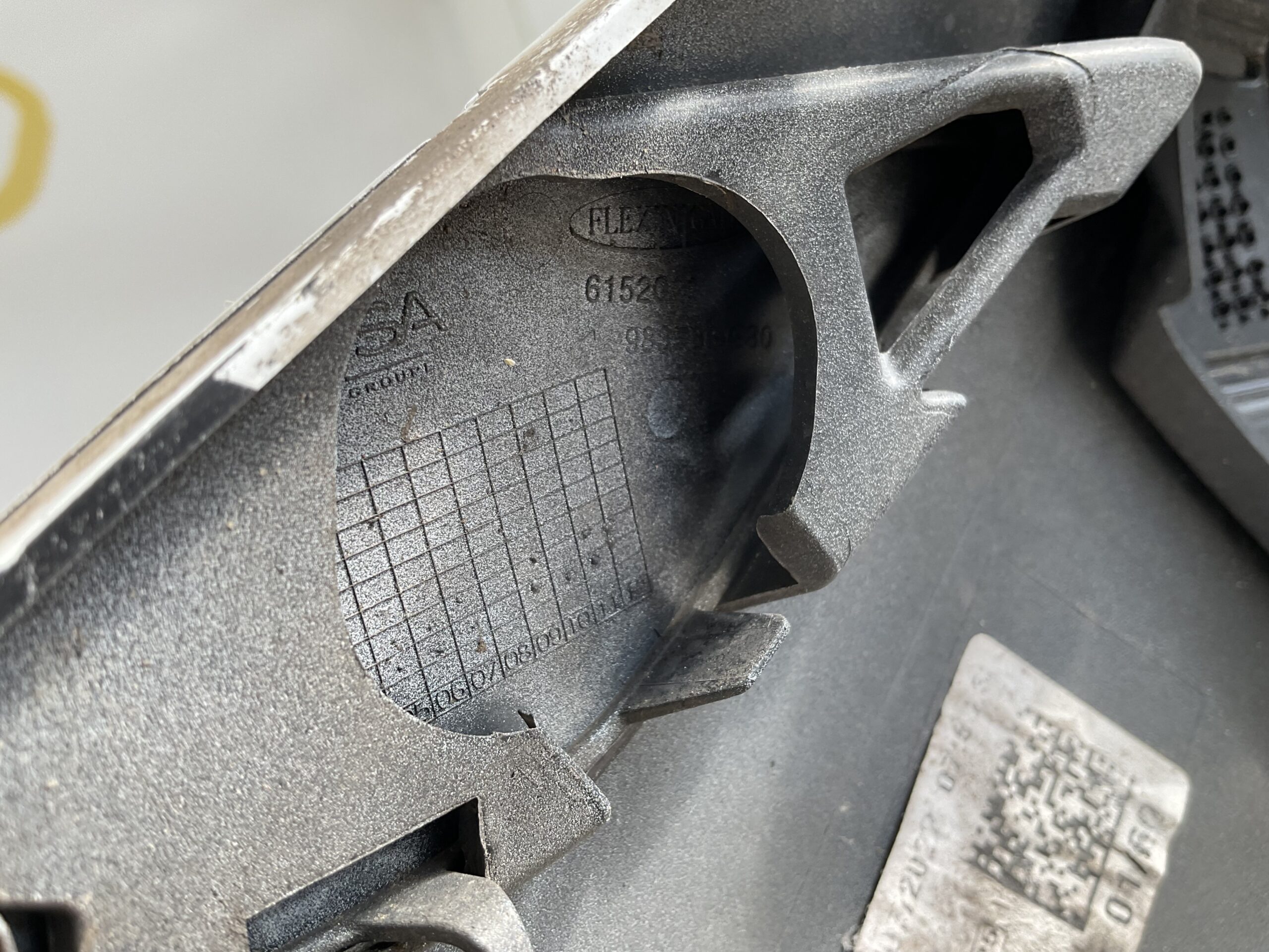 BUMPER Peugeot 308 2022-2025 9838074780 Voorbumper J4-19780