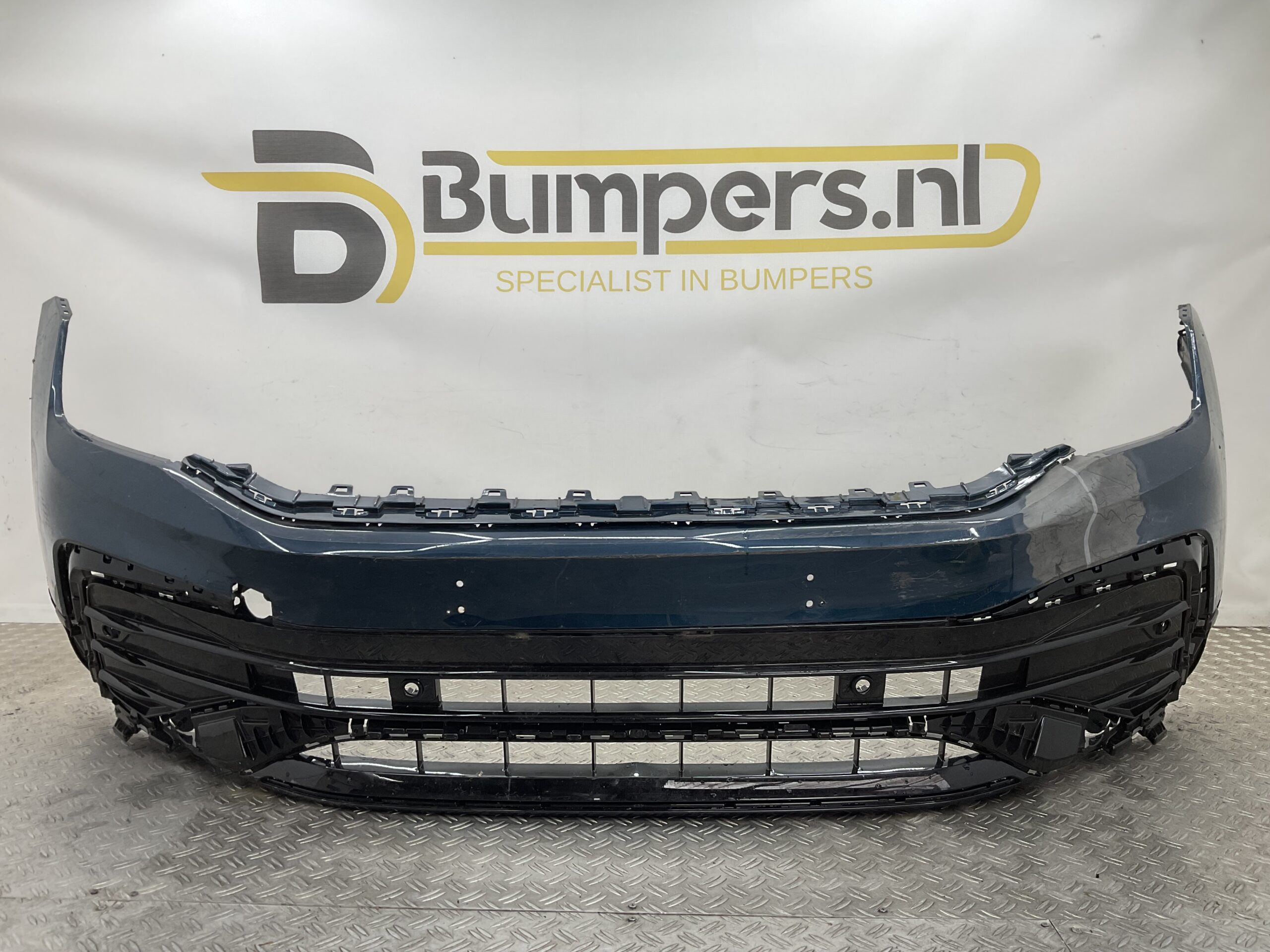 Bumper Volkswagen Tiguan 5NA R line R-Line kls pdc 5NA853677Q Voorbumper C5-19826