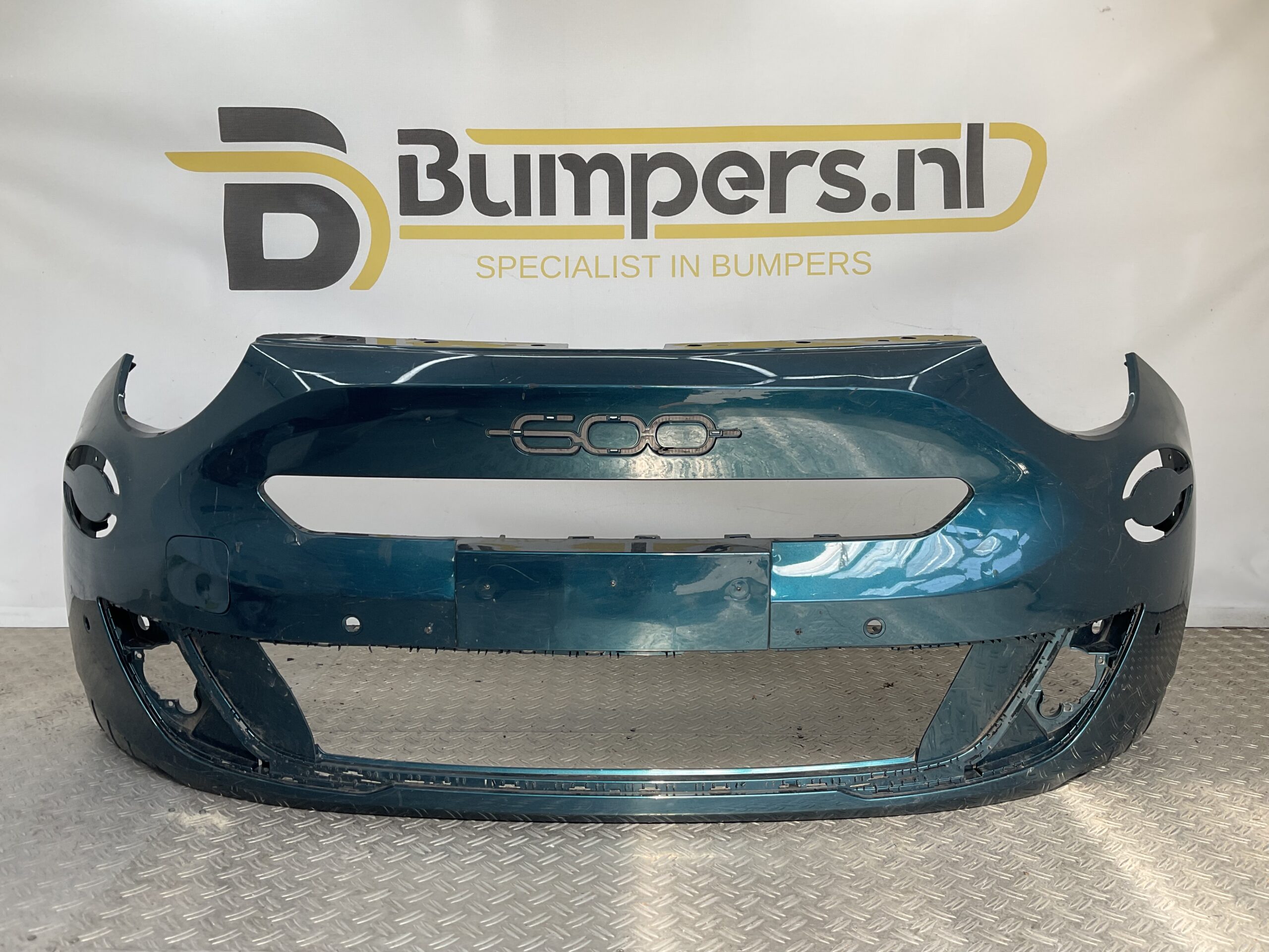 Bumper Fiat 600 2024 735763132 Voorbumper B7-19861