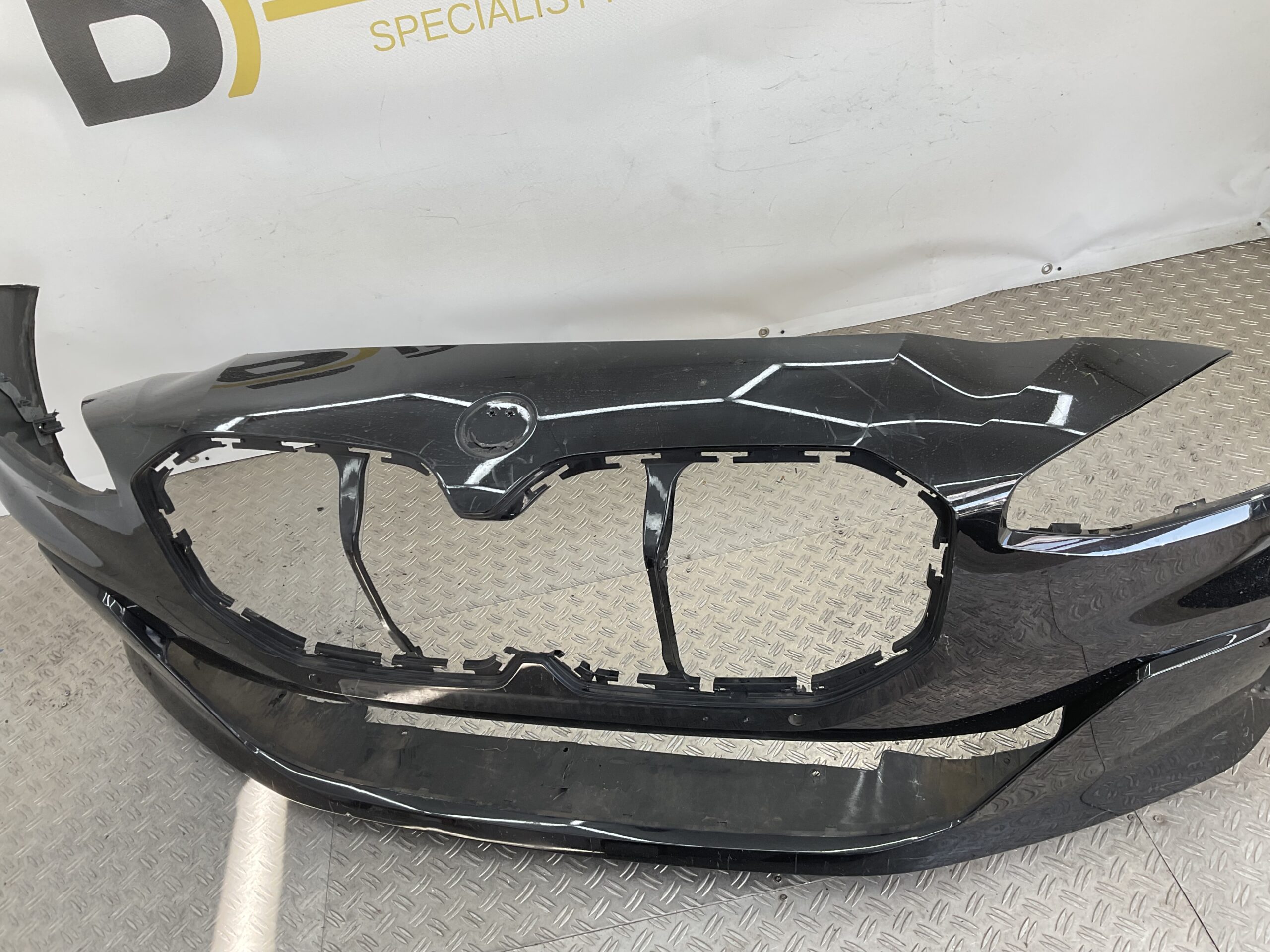 Bumper BMW Active Tourer U06 2022 51117328677 PL991253-10 Voorbumper K10-19885