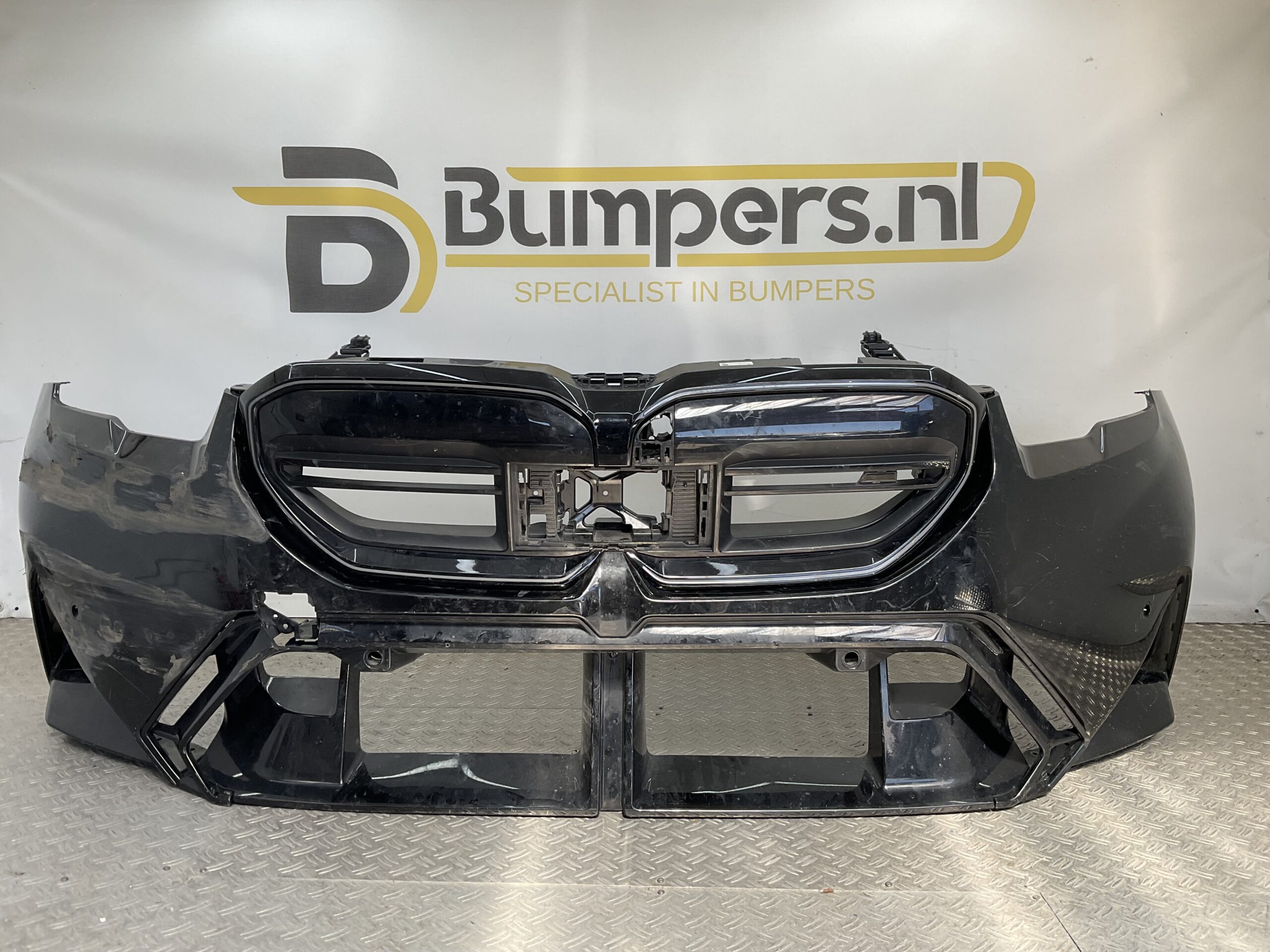 Bumper BMW 5 serie M5 G90 2024-2026 LED GRILL 51118084983 Voorbumper K5-19921