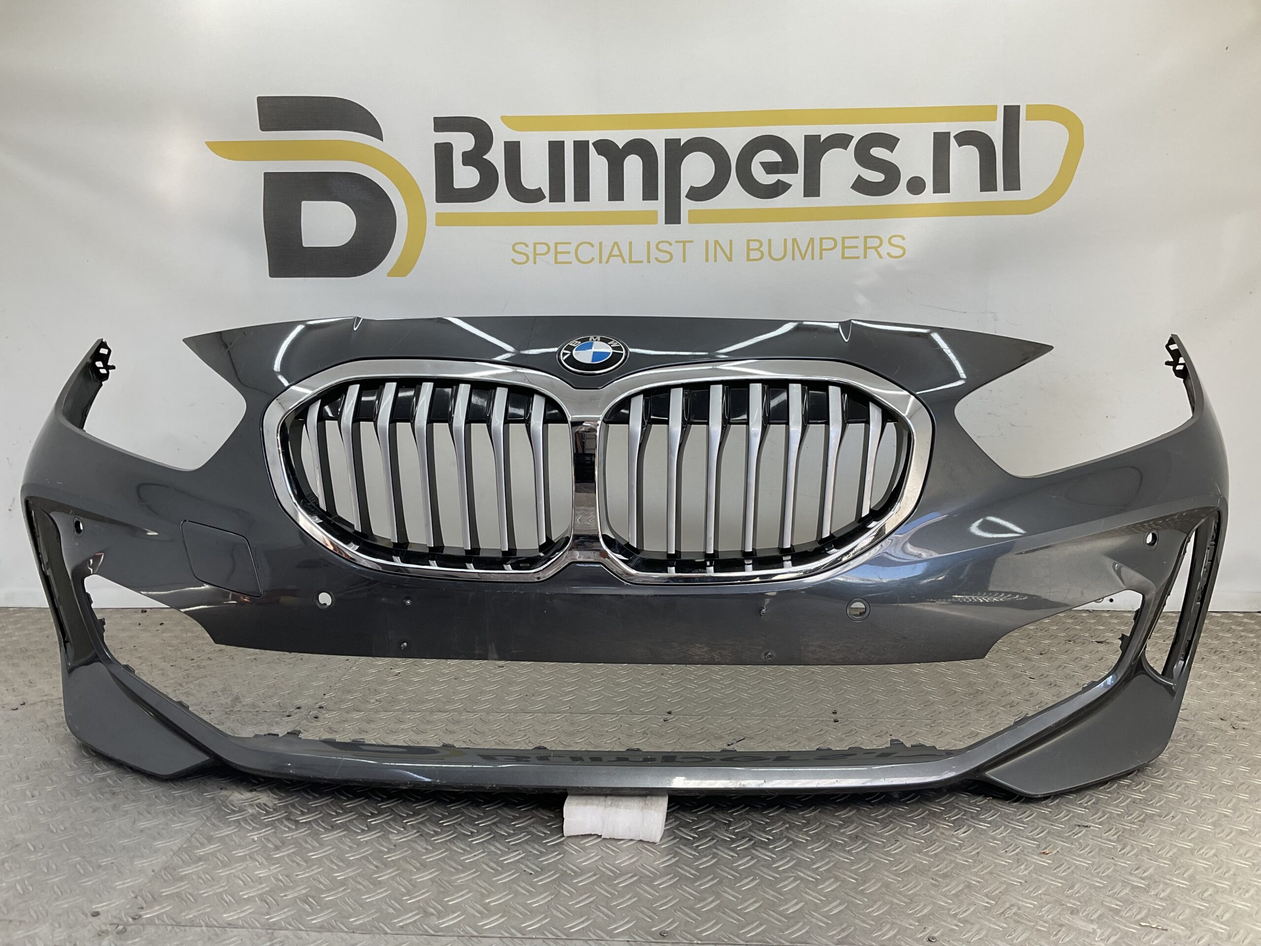 Bumper BMW 1 Serie F40 MPakket M-Pakket 4xpdc 51118070928 Voorbumper K5-19926