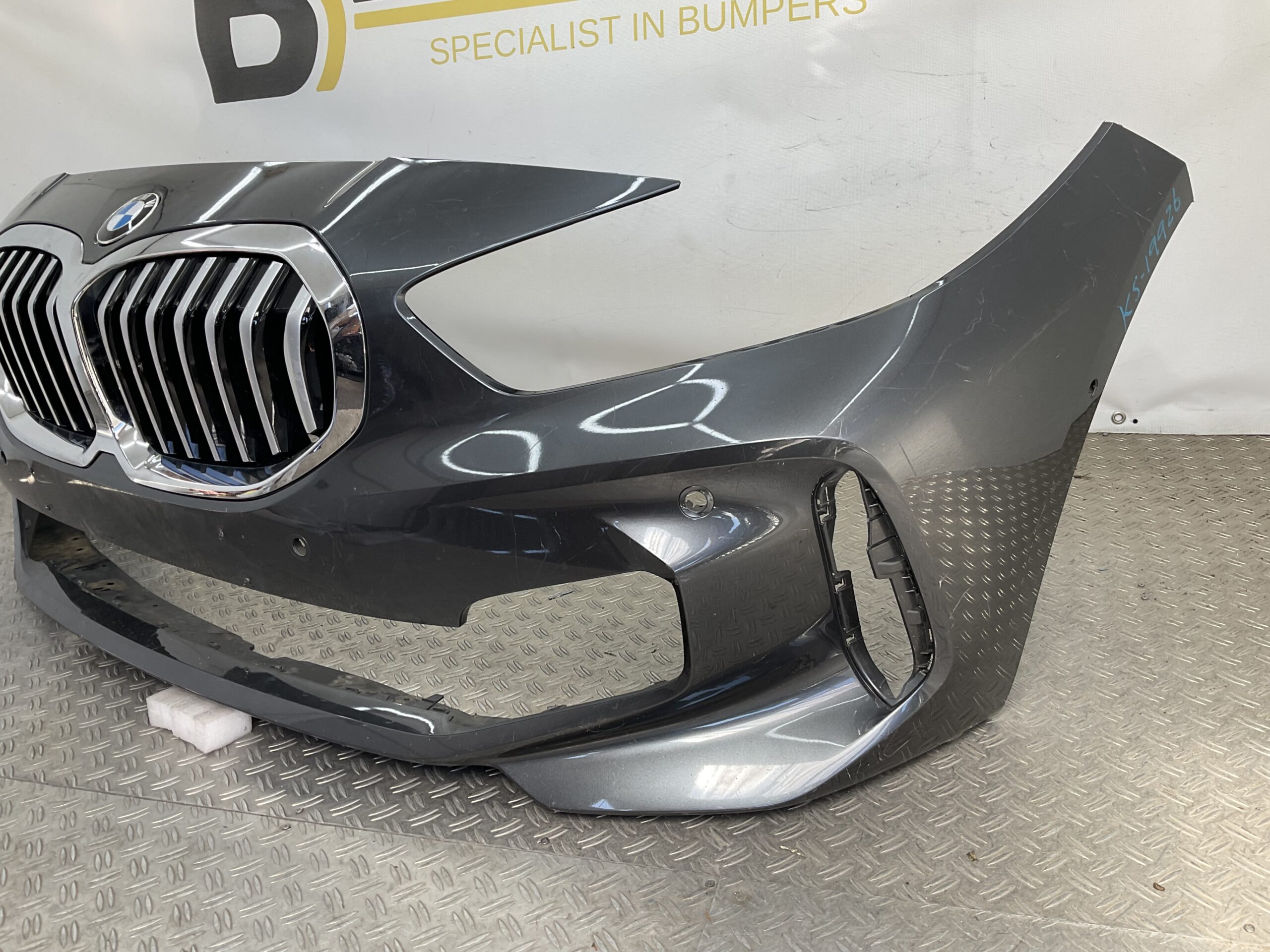 Bumper BMW 1 Serie F40 MPakket M-Pakket 4xpdc 51118070928 Voorbumper K5-19926