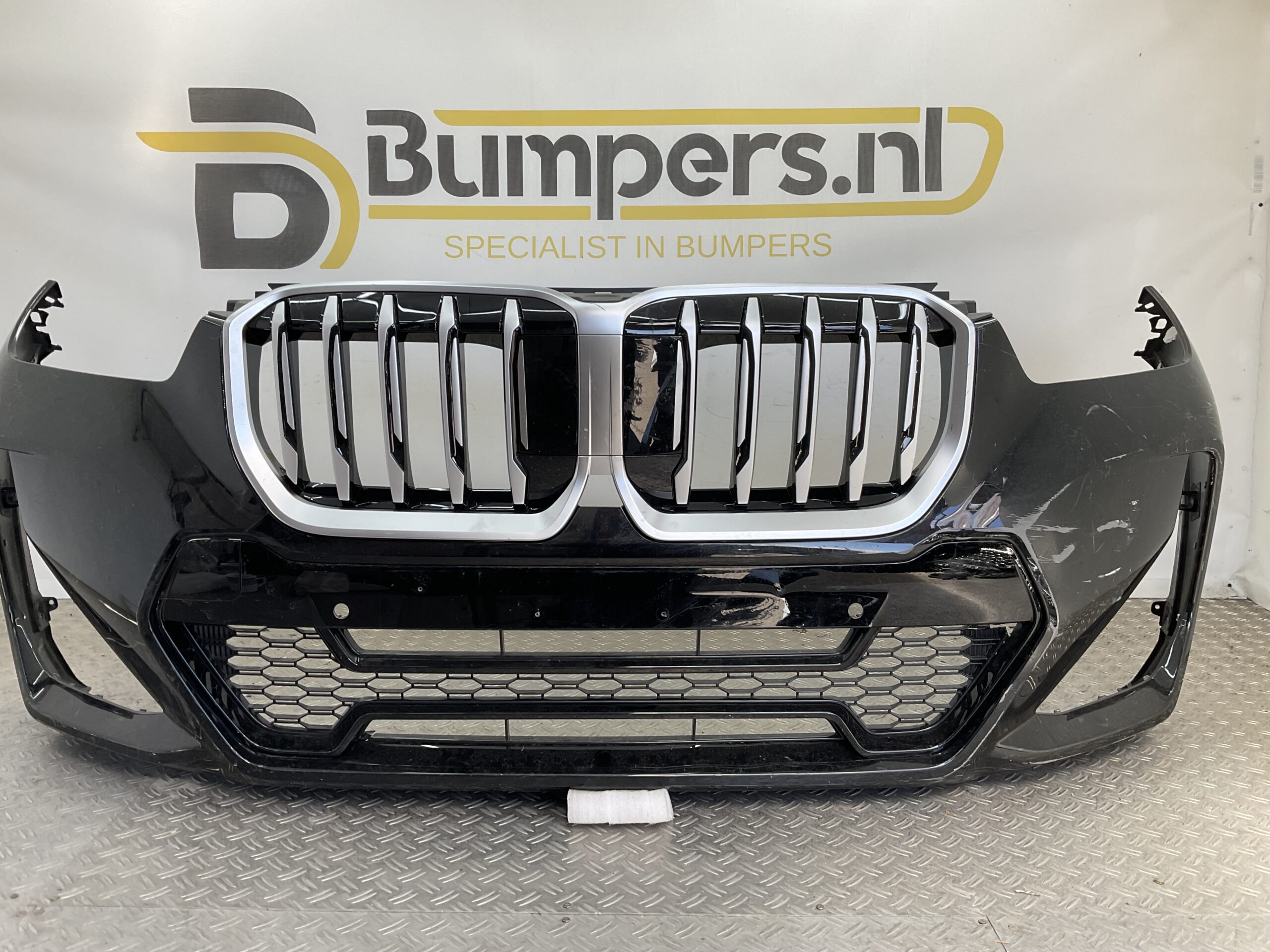 Bumper BMW X1 U11 M Sport 22- M-Pakket MPakket 51119881907 Voorbumper K5-18038