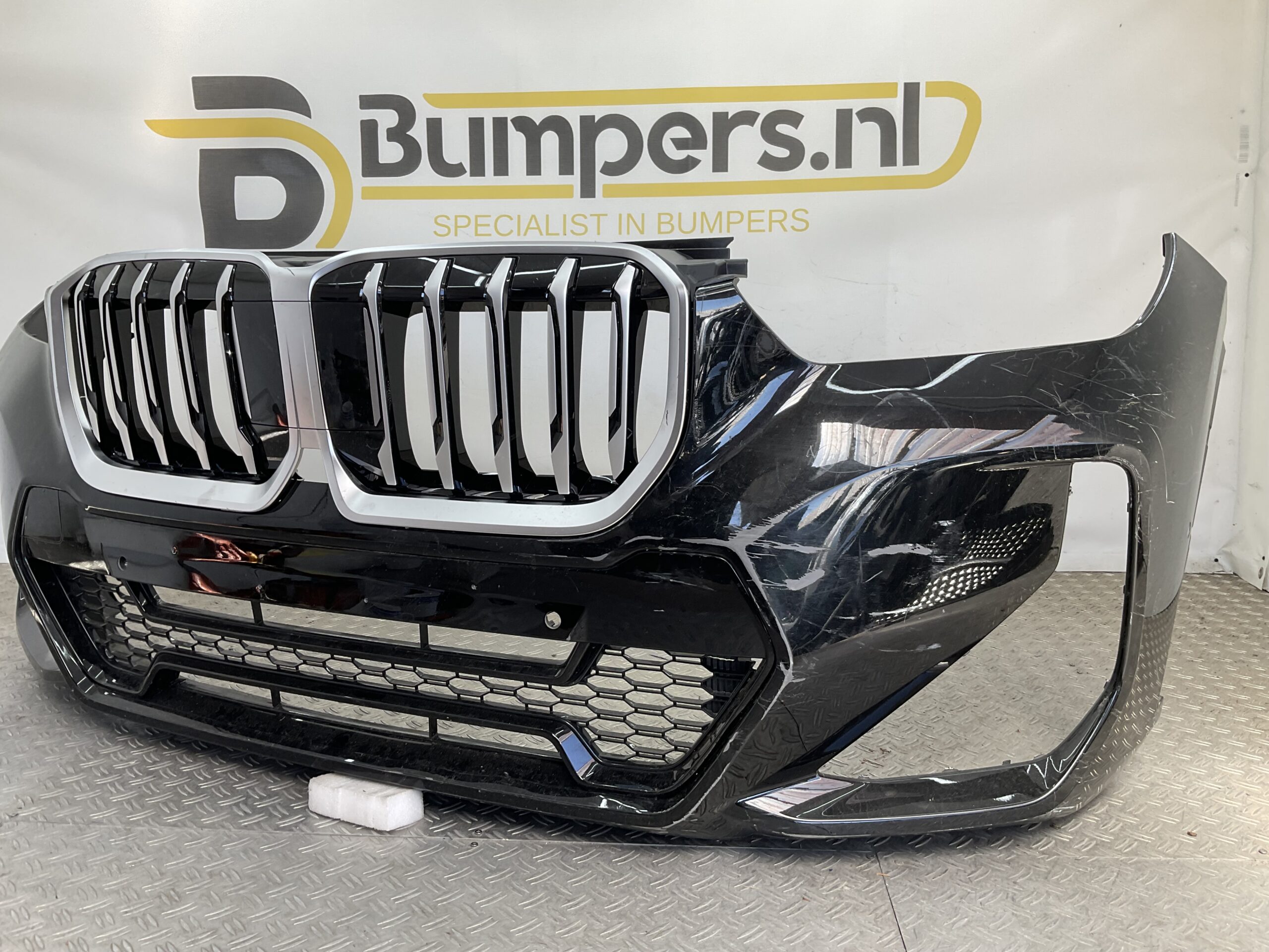 Bumper BMW X1 U11 M Sport 22- M-Pakket MPakket 51119881907 Voorbumper K5-18038