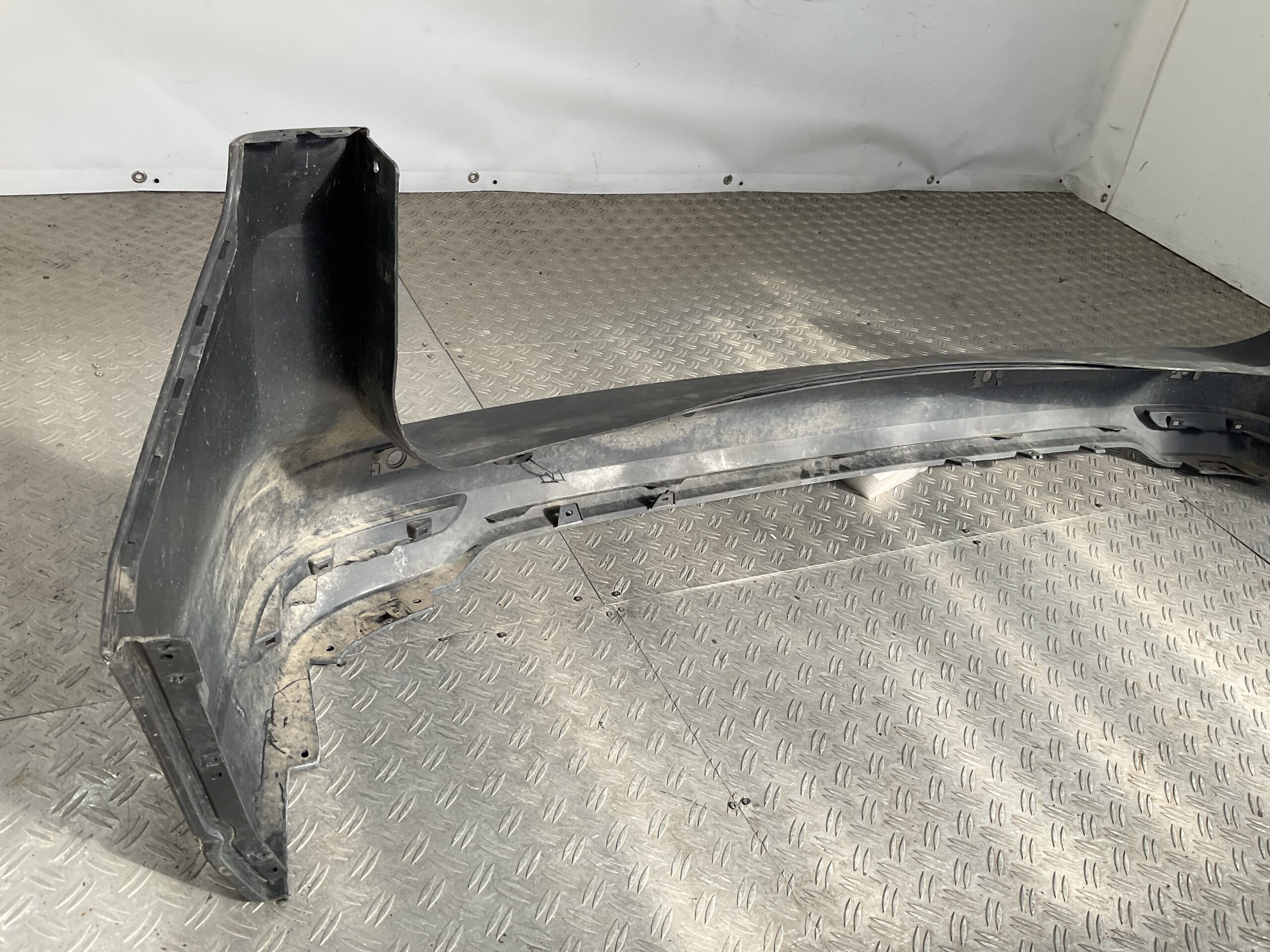 Bumper Volkswagen VW Caddy 5 V 2K7 Cargo 2K7807421 Achterbumper X1-20044