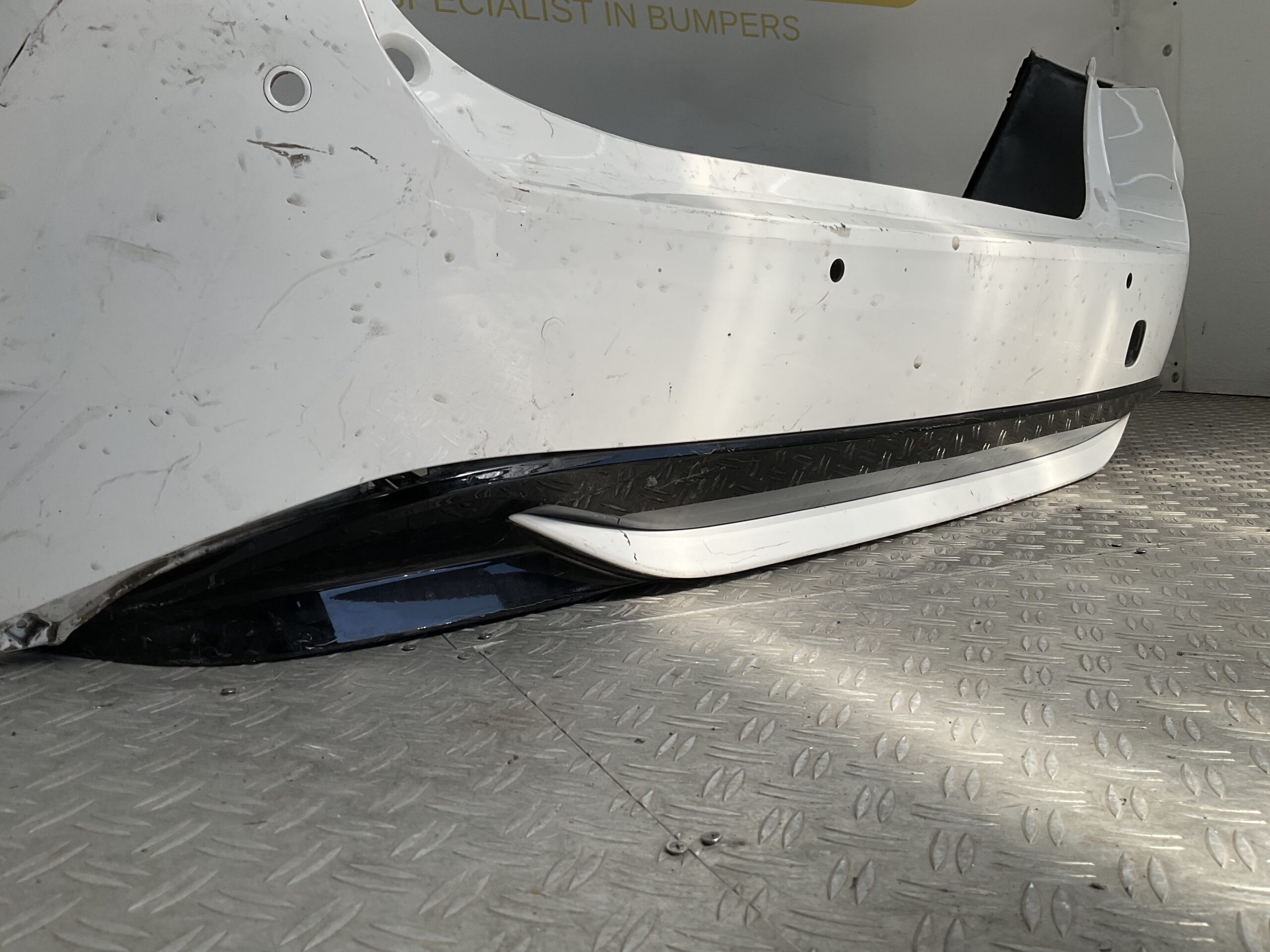 Bumper Toyota Corolla E21 Stationwagen 19-PDC 52159-02C80 Achterbumper X1-20094