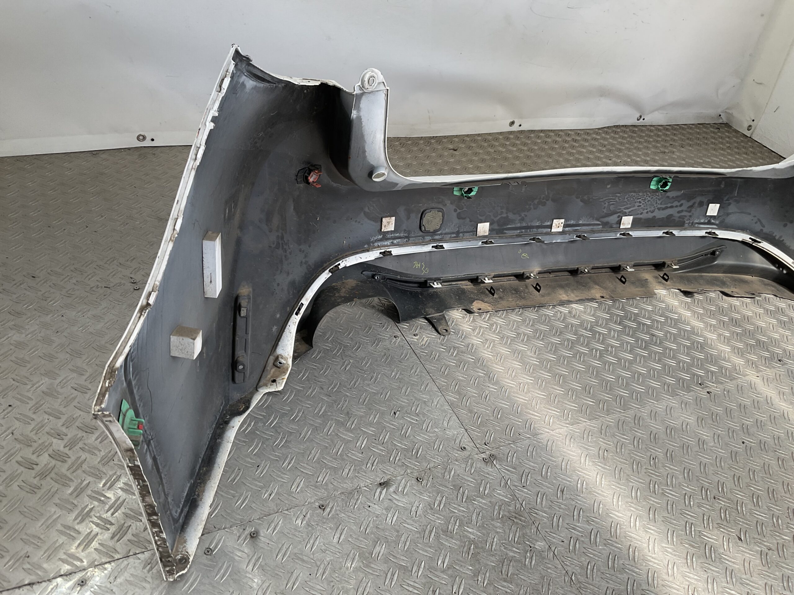Bumper Toyota Corolla E21 Stationwagen 19-PDC 52159-02C80 Achterbumper X1-20094