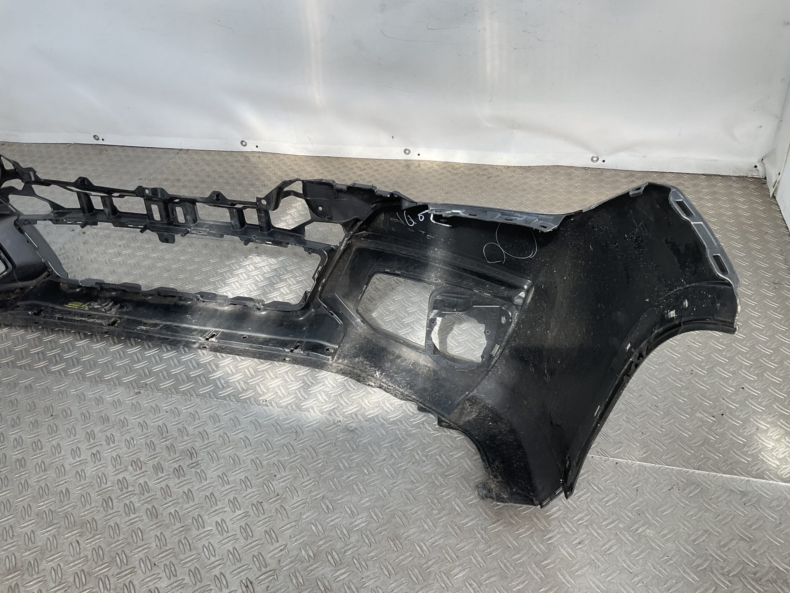 BUMPER Honda Civic 9 2015-2018 71101-TV0-ZY00 VOORBUMPER D10-19194