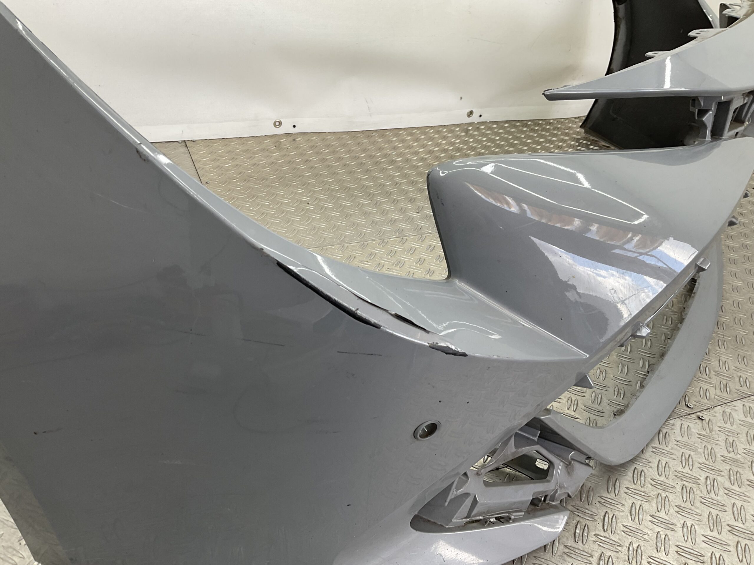 Bumper Toyota Corolla pdc 2018-2023 Voorbumper D4-19221