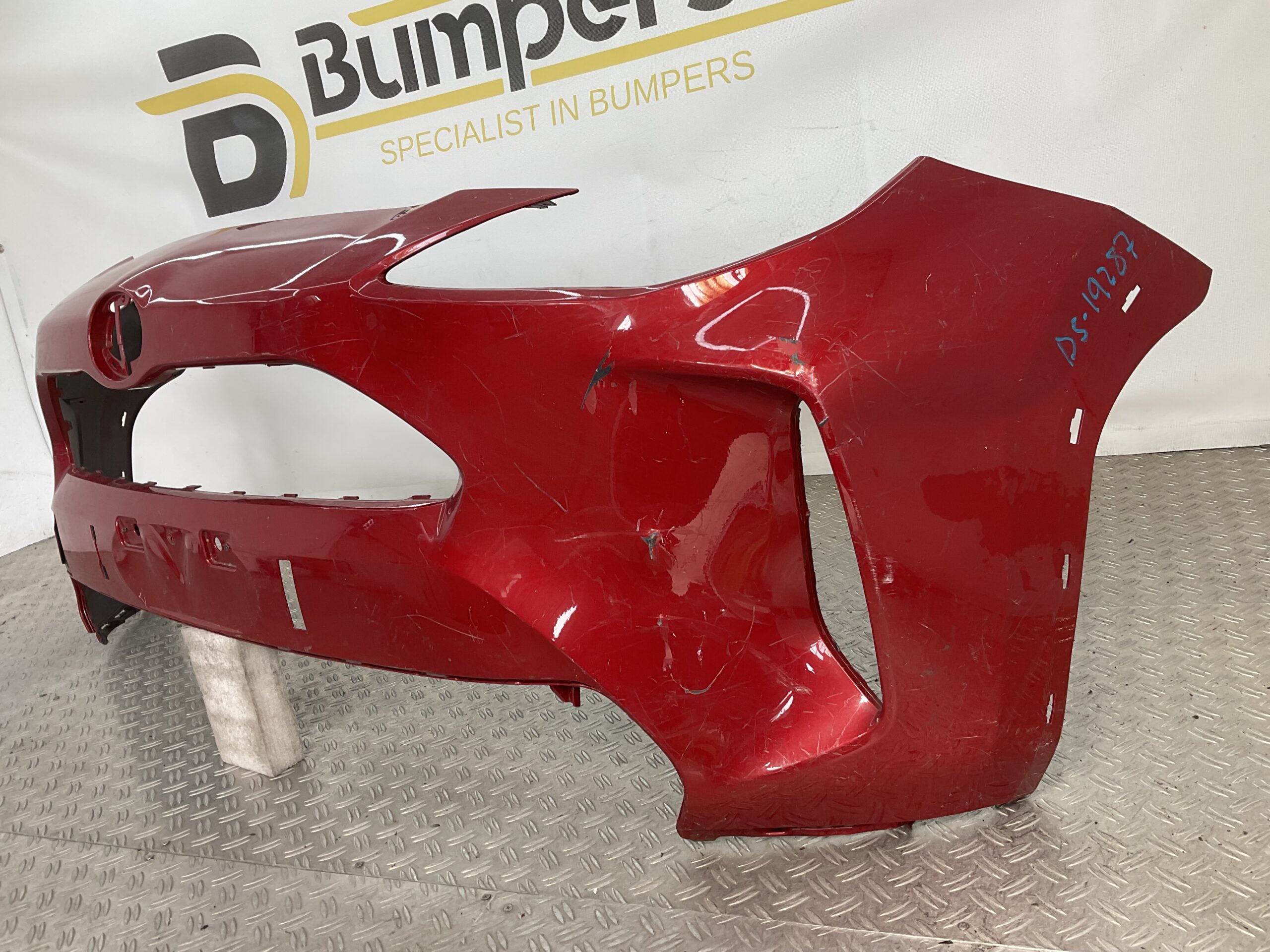 Bumper Toyota Yaris Cross 20-25 52119-0DC20 Voorbumper D5-19287