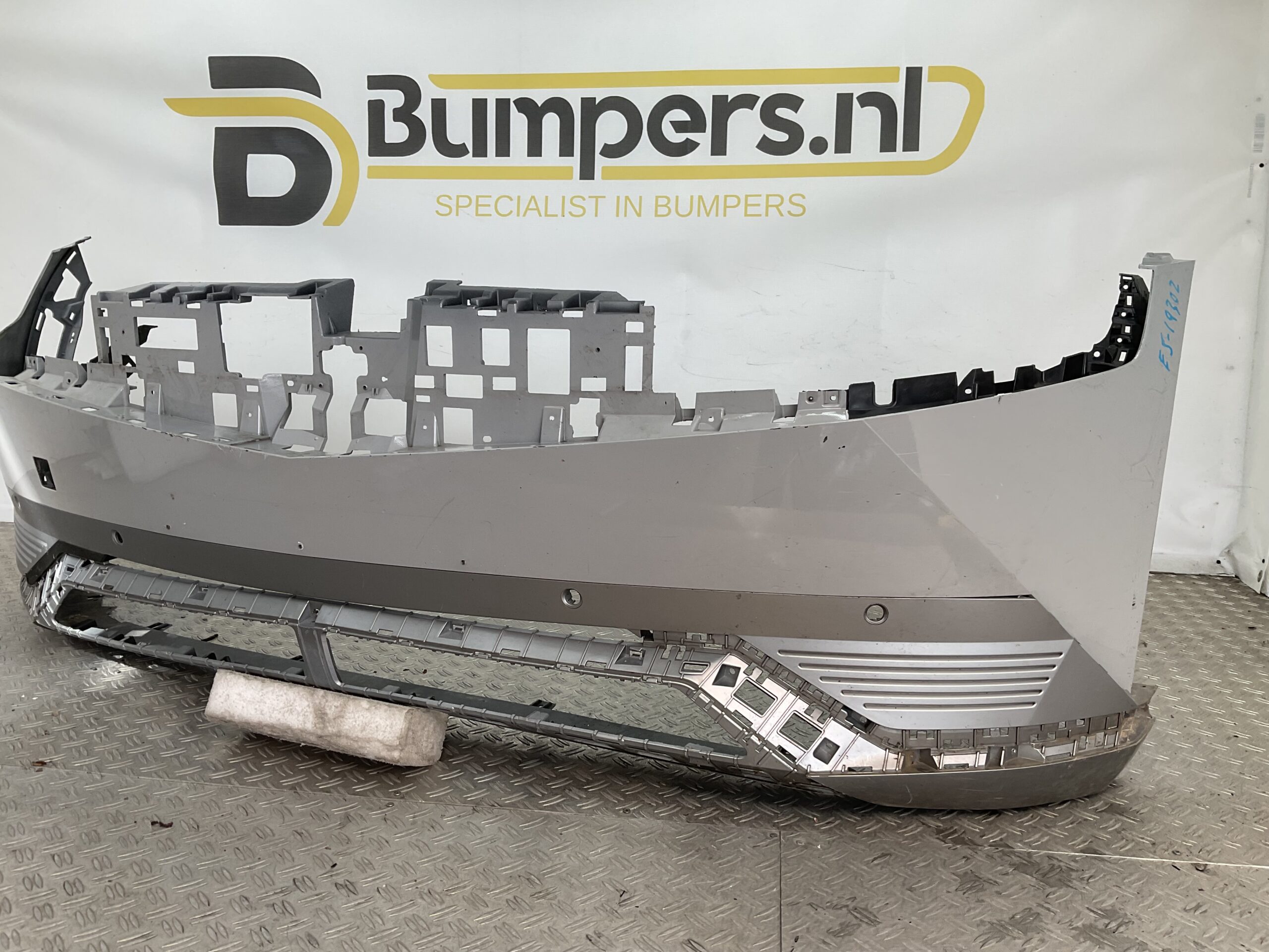BUMPER Hyundai Ioniq 86511-G1000 VOORBUMPER E5-19302