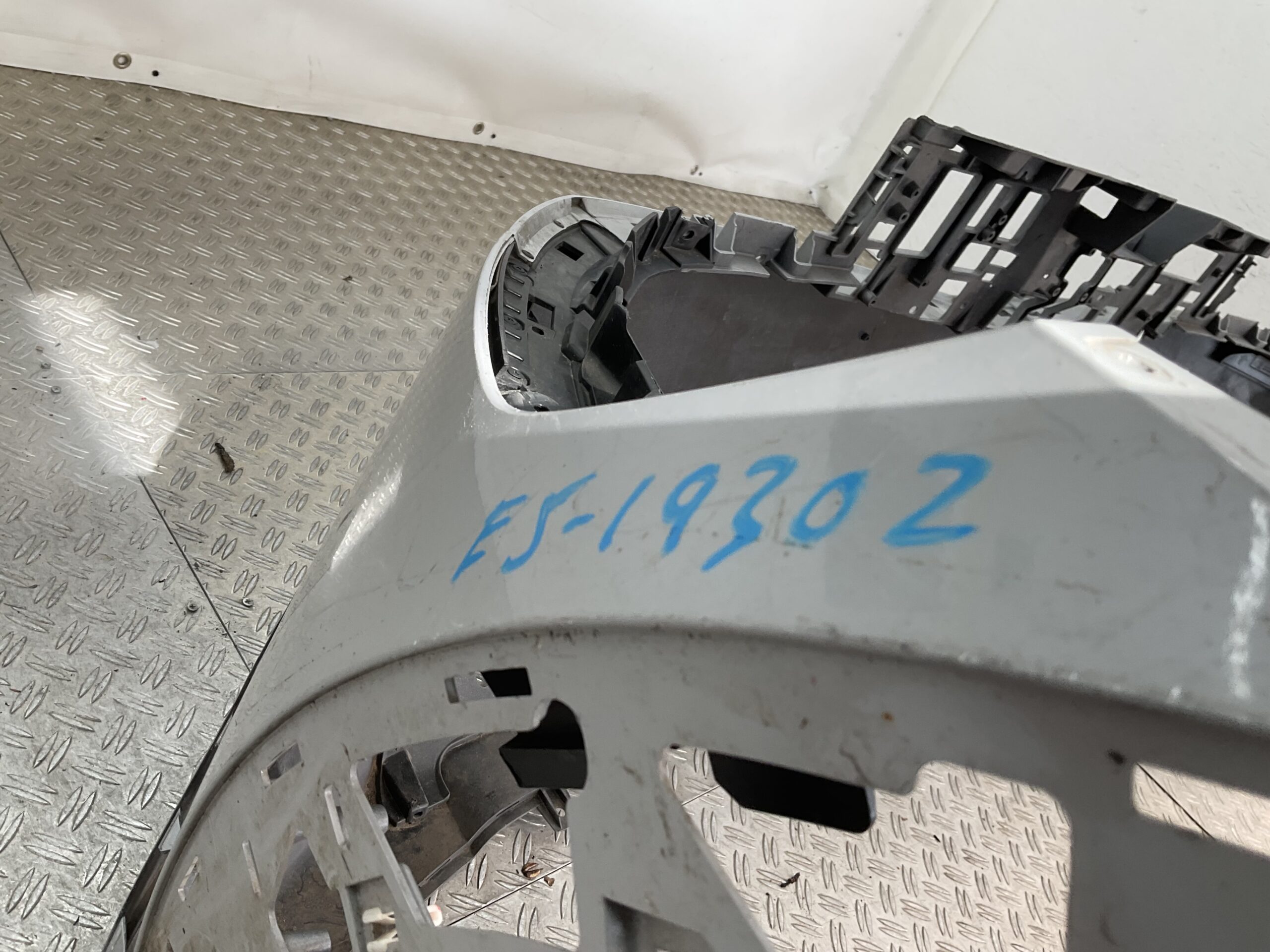 BUMPER Hyundai Ioniq 86511-G1000 VOORBUMPER E5-19302