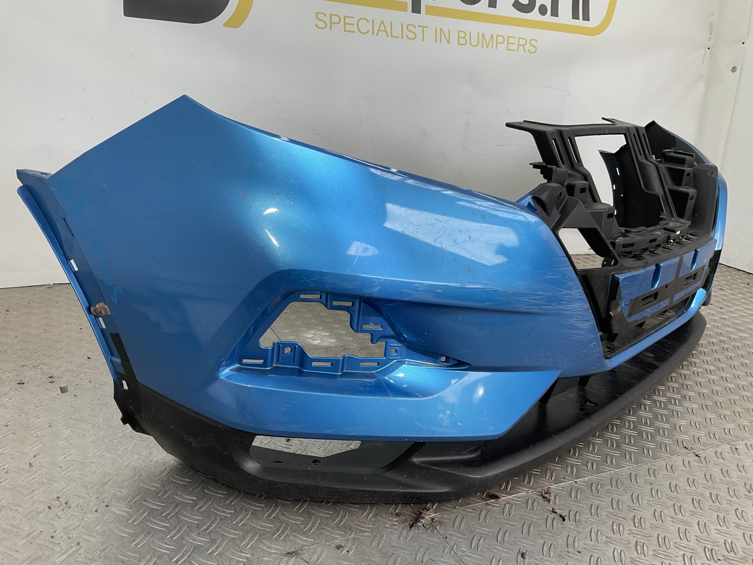 Bumper Nissan Qashqai 17-21 62022-HV00H Voorbumper G8-19305
