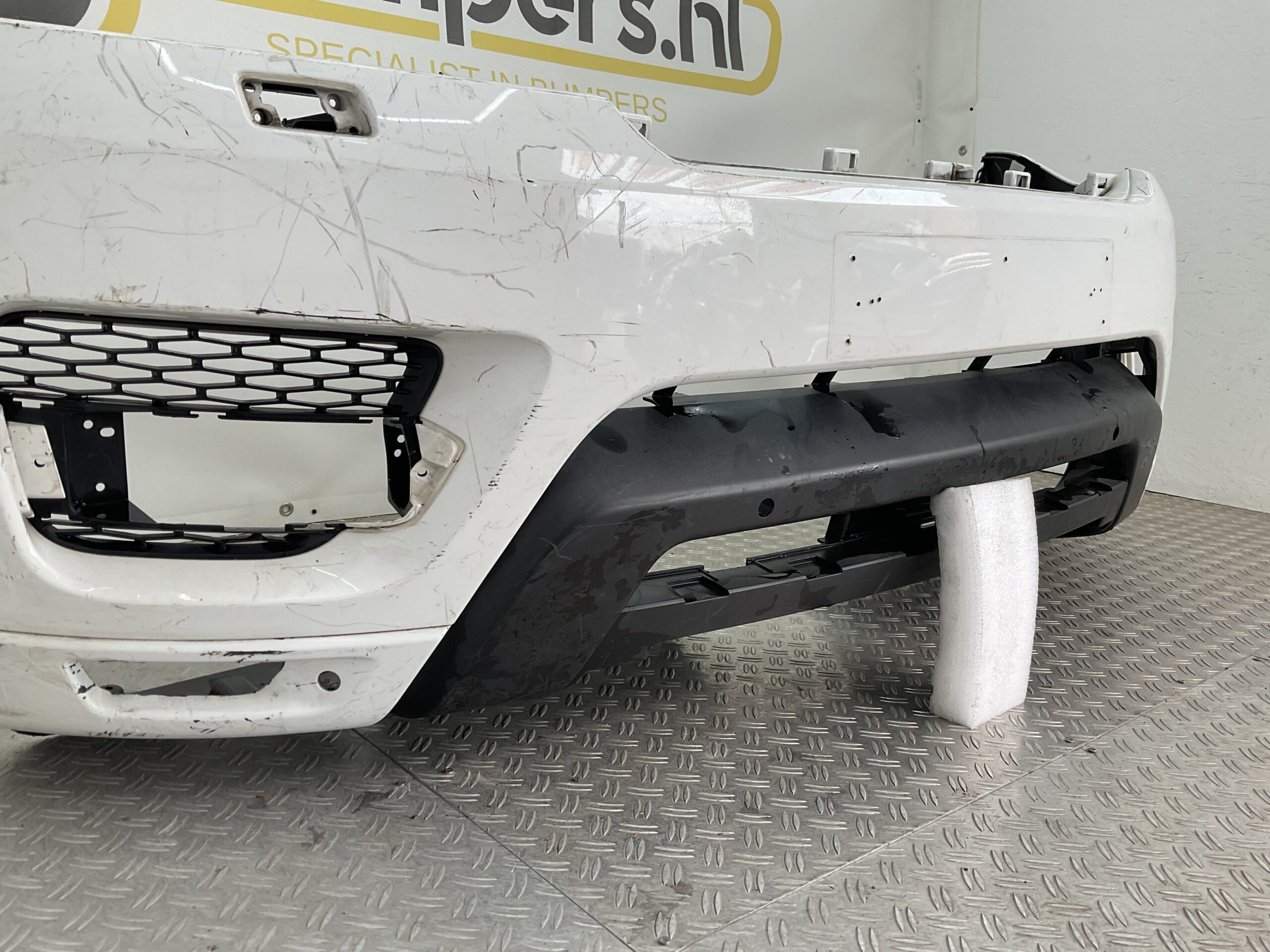 Bumper Land Rover Range Rover Sport L494 2019 DK6217F775A Voorbumper M1-20401