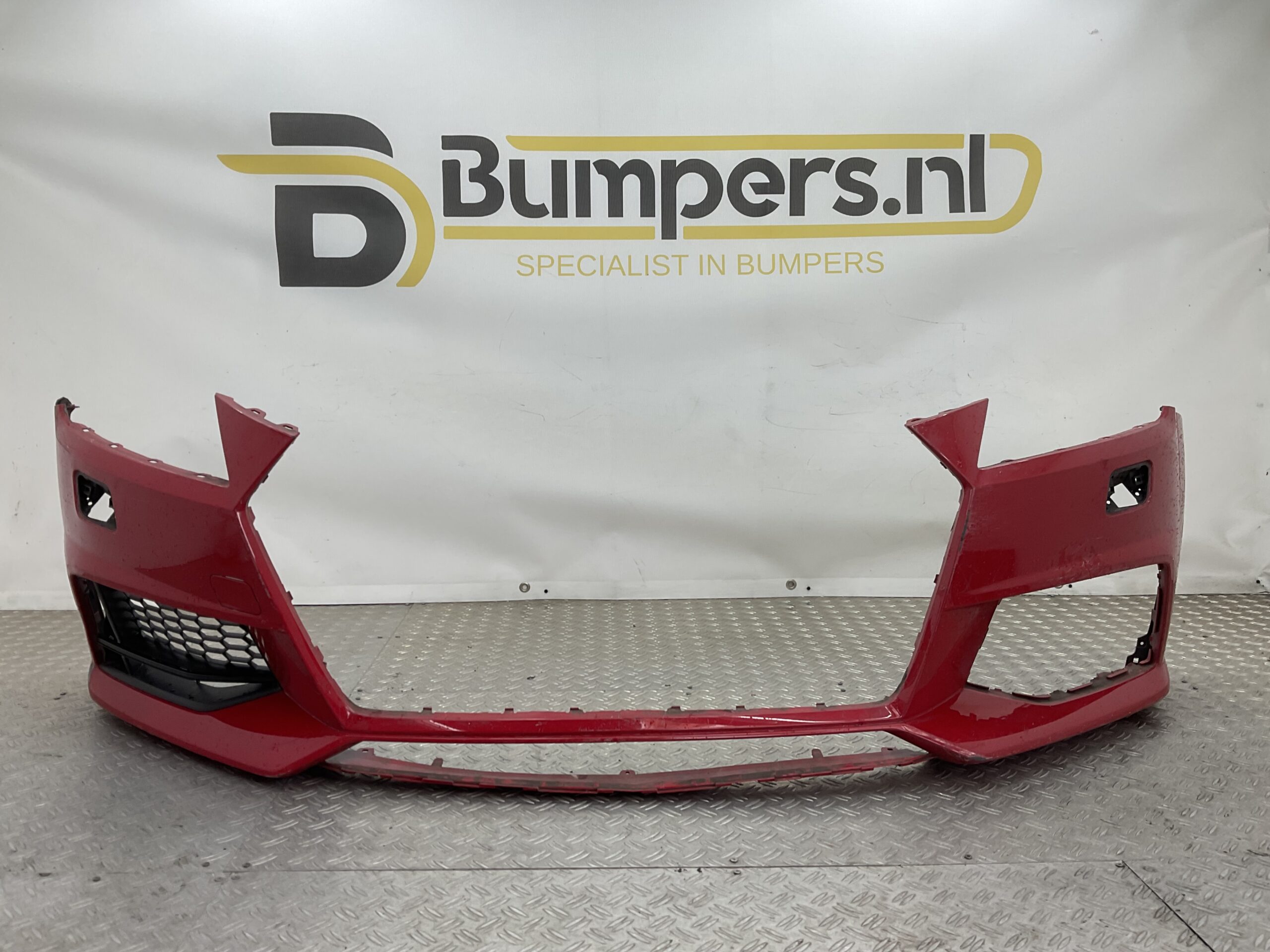 BUMPER Audi TT 2013-2018 8S0807437 VOORBUMPER H5-20479
