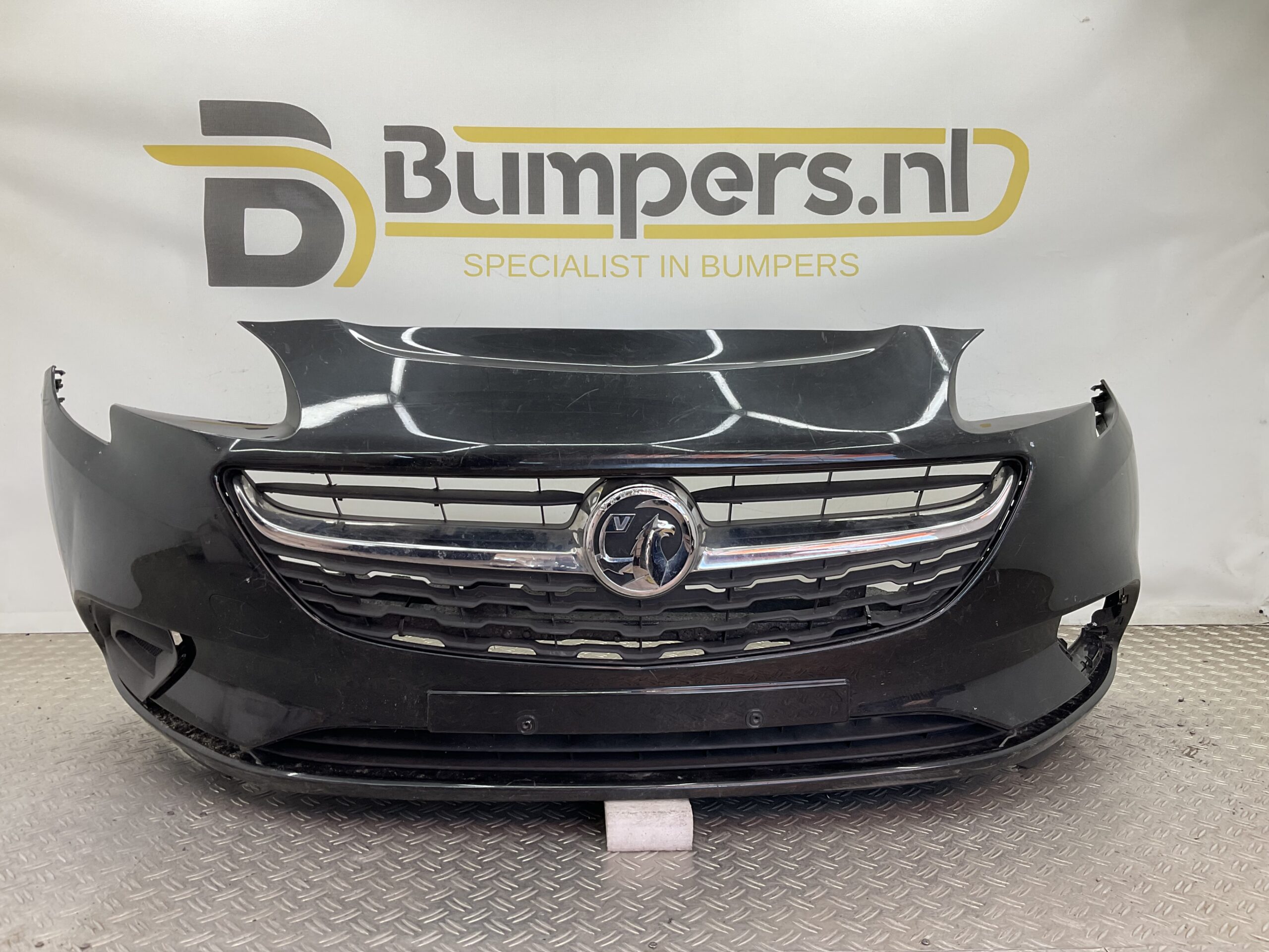 Bumper Opel Corsa E 14-19 pdc 39003567 Voorbumper i9-20552