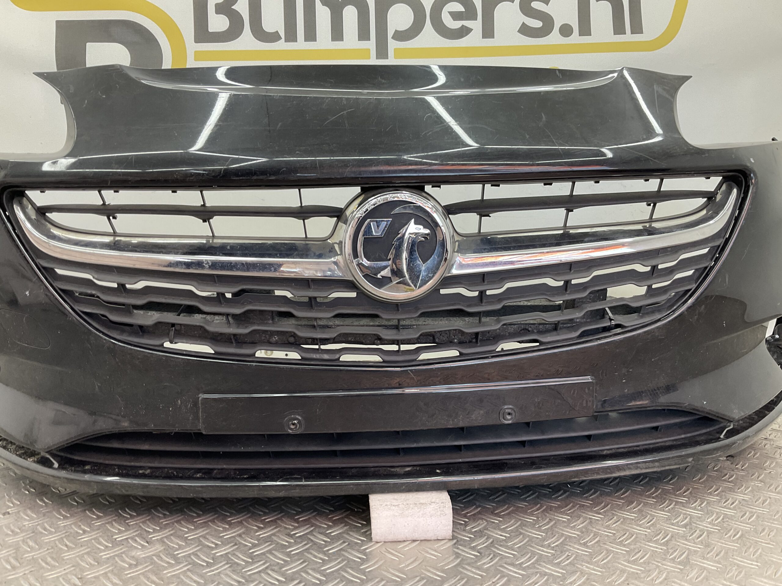 Bumper Opel Corsa E 14-19 pdc 39003567 Voorbumper i9-20552
