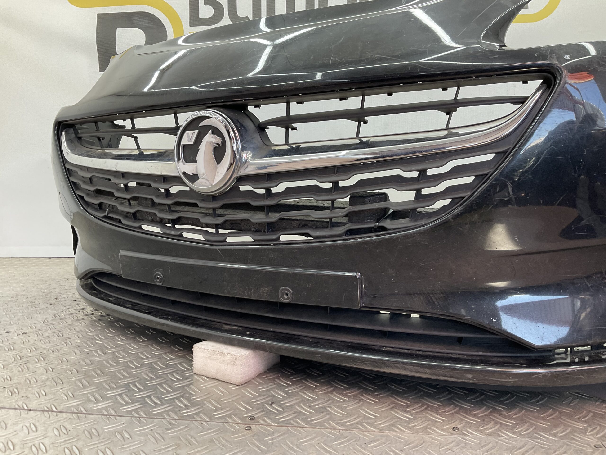 Bumper Opel Corsa E 14-19 pdc 39003567 Voorbumper i9-20552