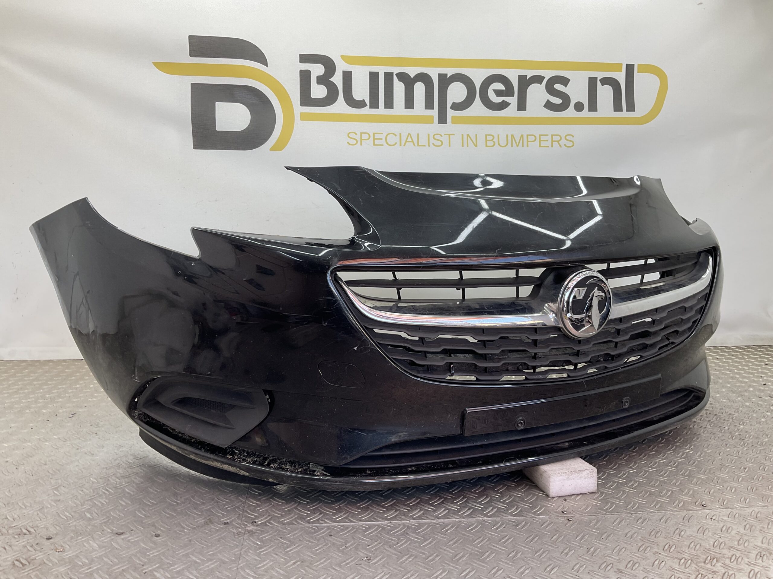 Bumper Opel Corsa E 14-19 pdc 39003567 Voorbumper i9-20552