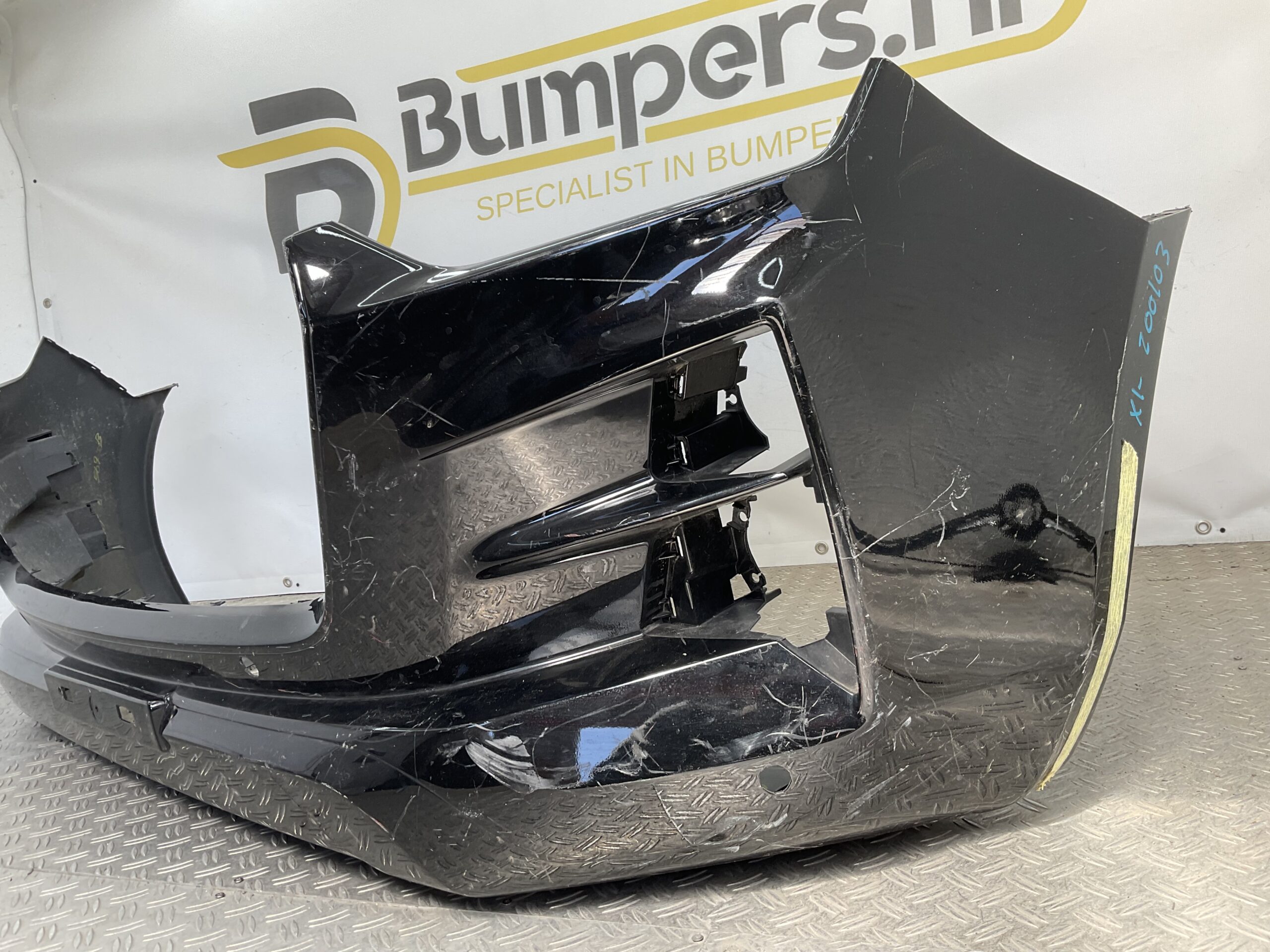 Bumper Isuzu D-Max Dmax 19- 8983860930 Achterbumper X1-200103