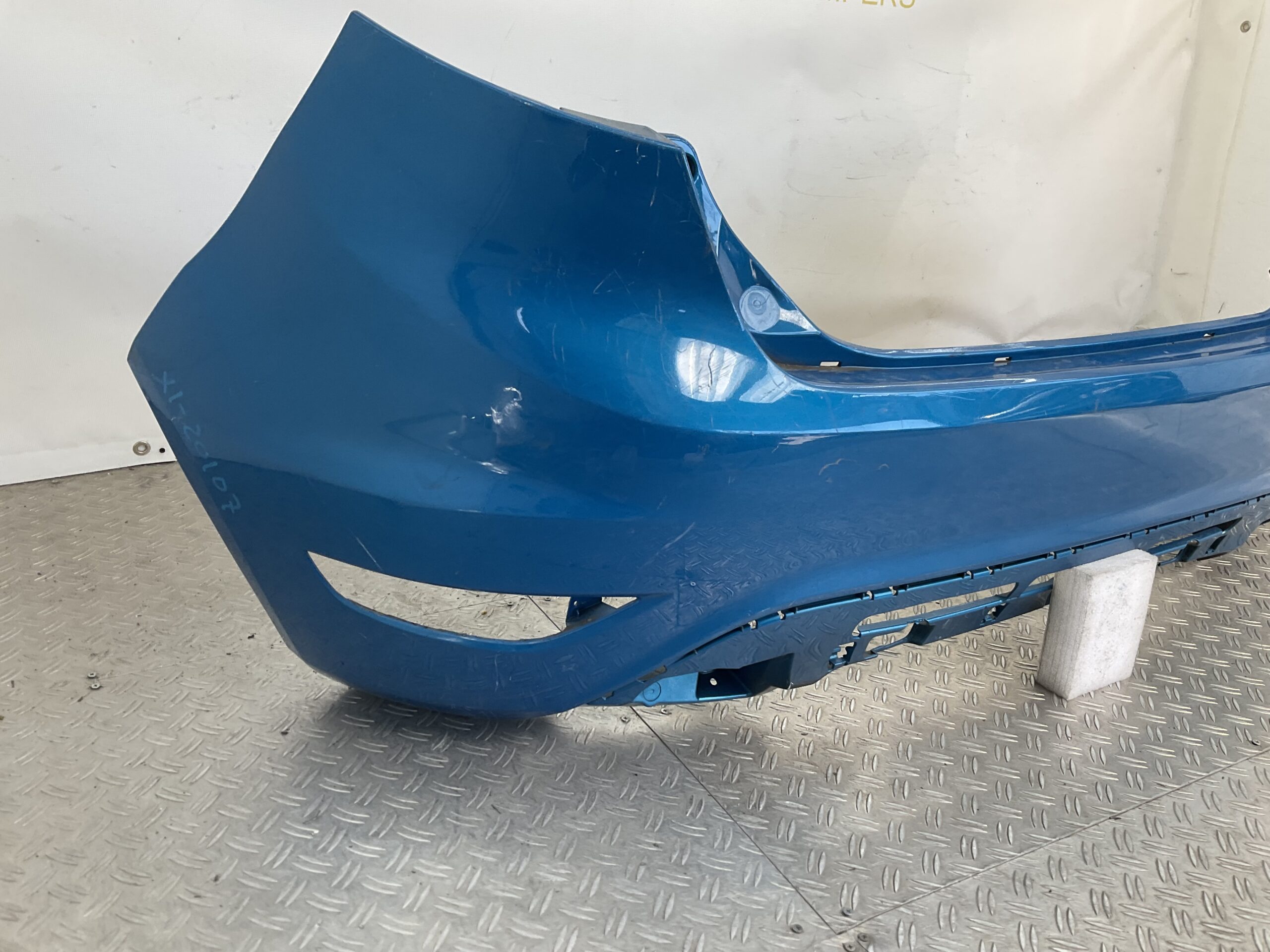 Bumper Ford Fiesta MK7 2013-2017 8A61-17906 Achterbumper X1-20107