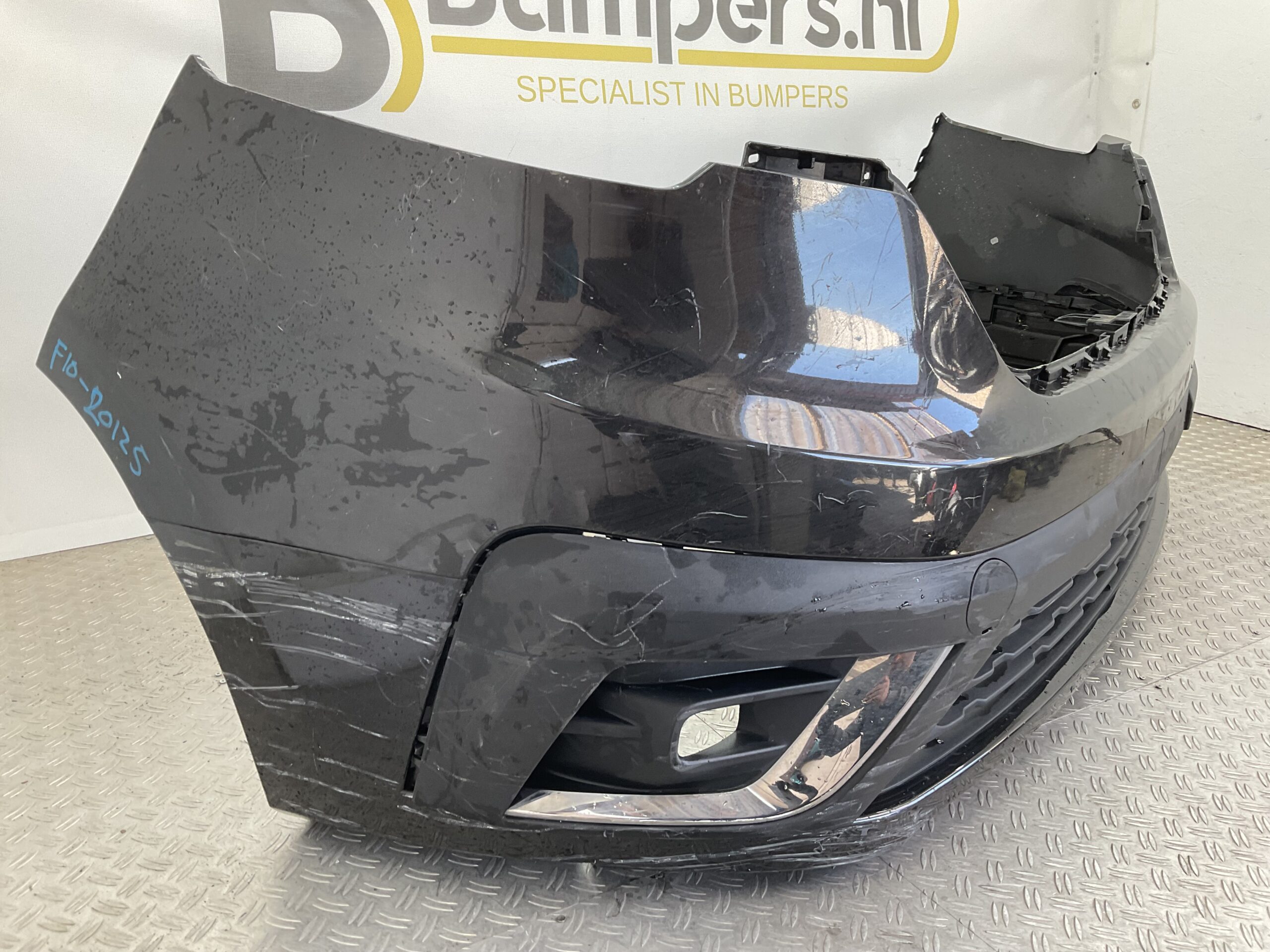 Bumper Renault Trafic III Facelift 620226914R Voorbumper F10-20125