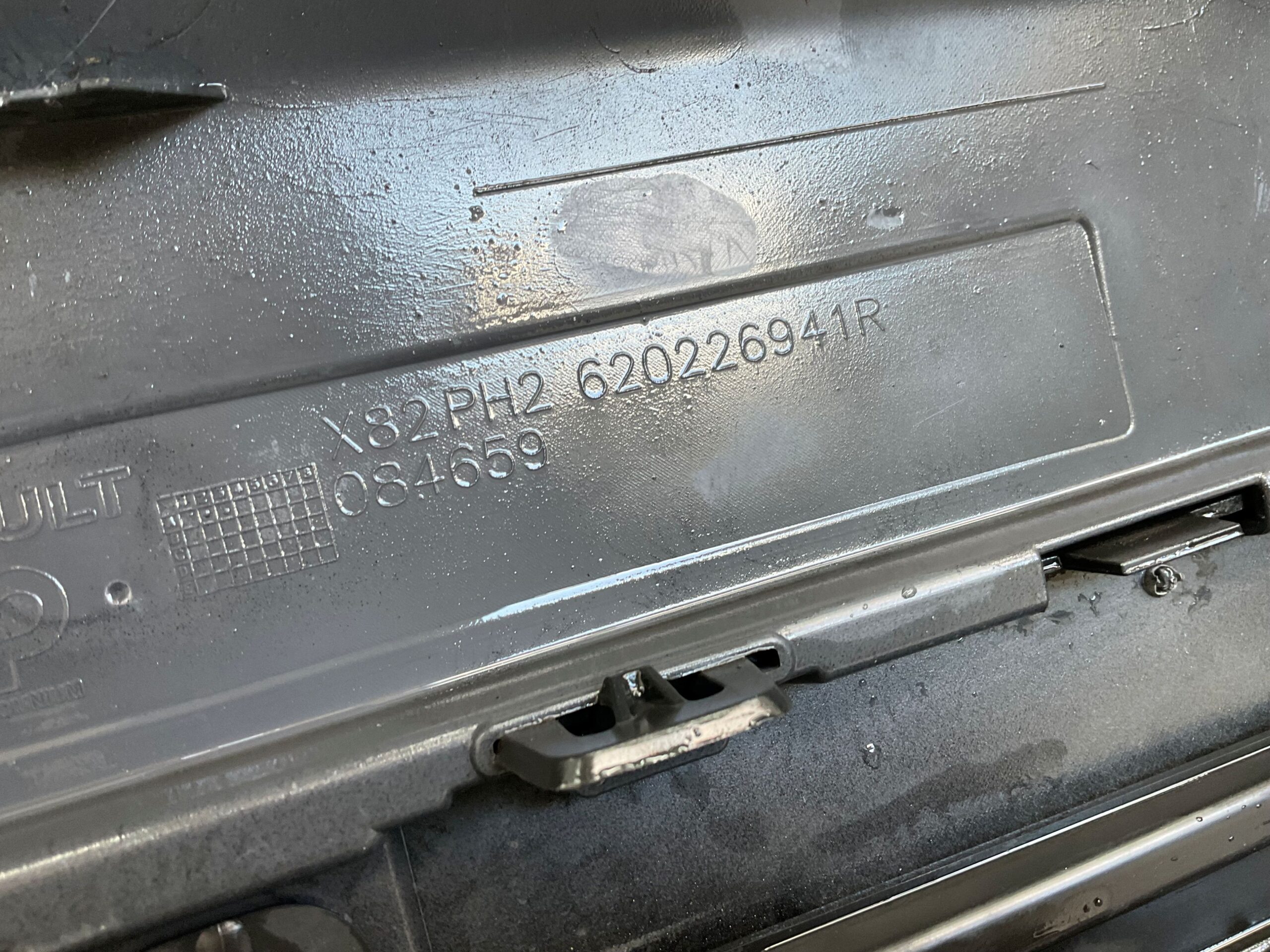 Bumper Renault Trafic III Facelift 620226914R Voorbumper F10-20125