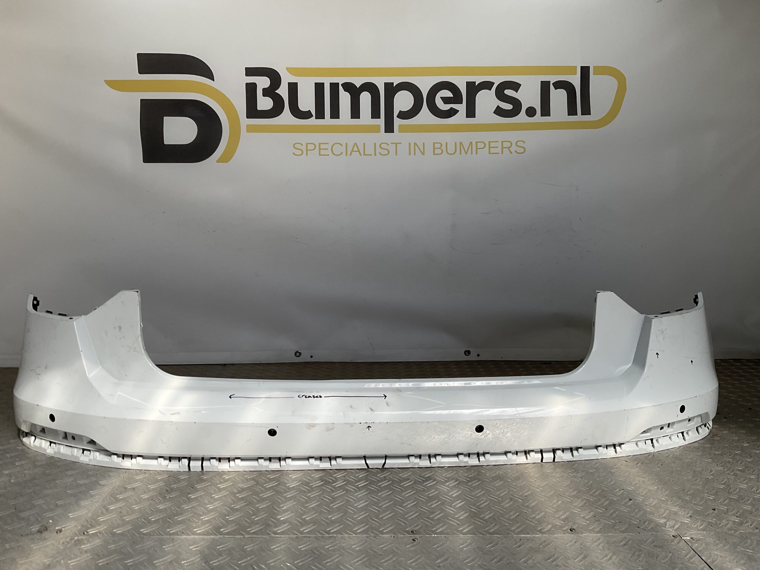 Bumper Audi Q2 Sline S Line pdc 2016-2020 81A807511A Achterbumper X1-20228