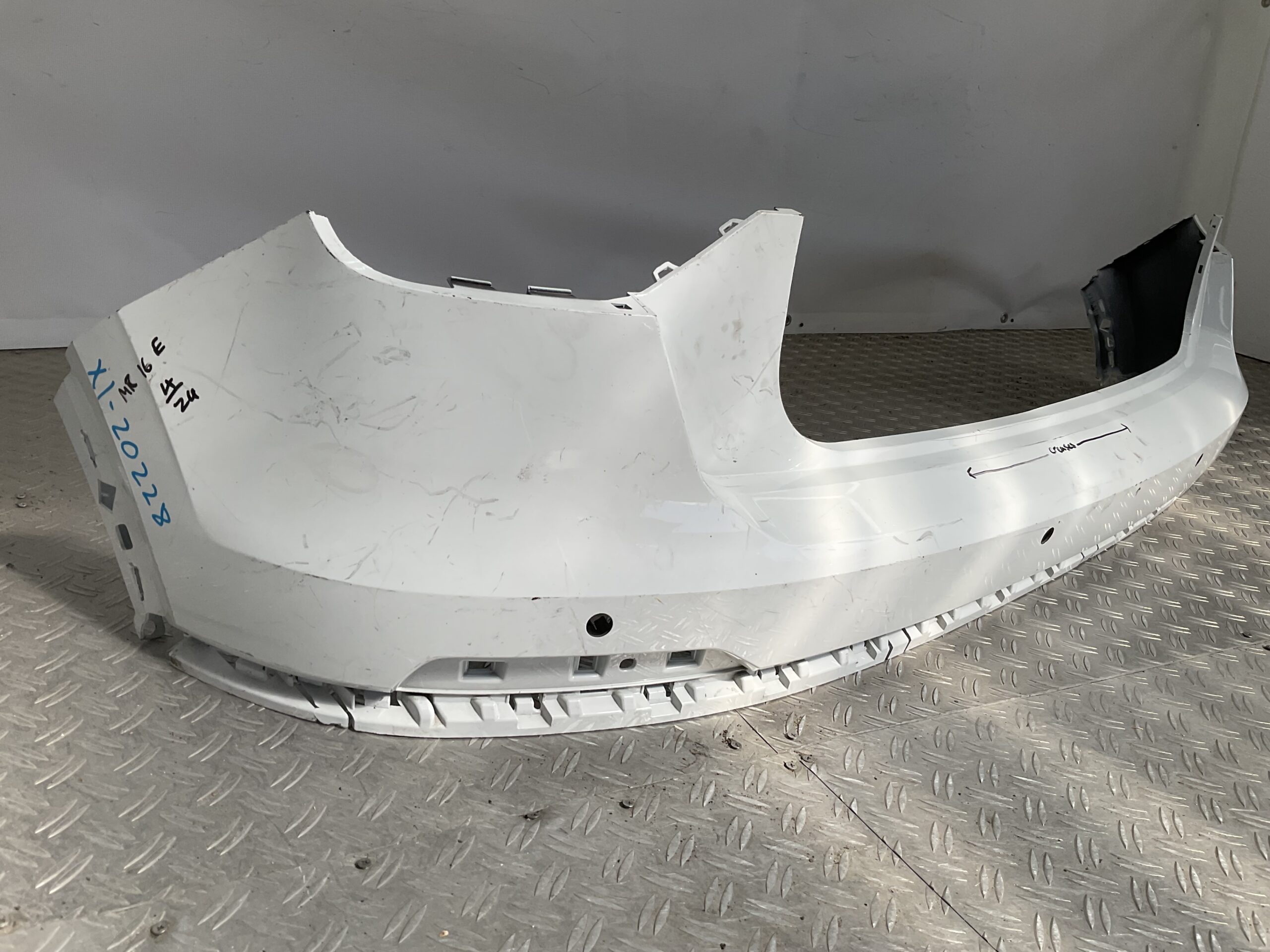 Bumper Audi Q2 Sline S Line pdc 2016-2020 81A807511A Achterbumper X1-20228