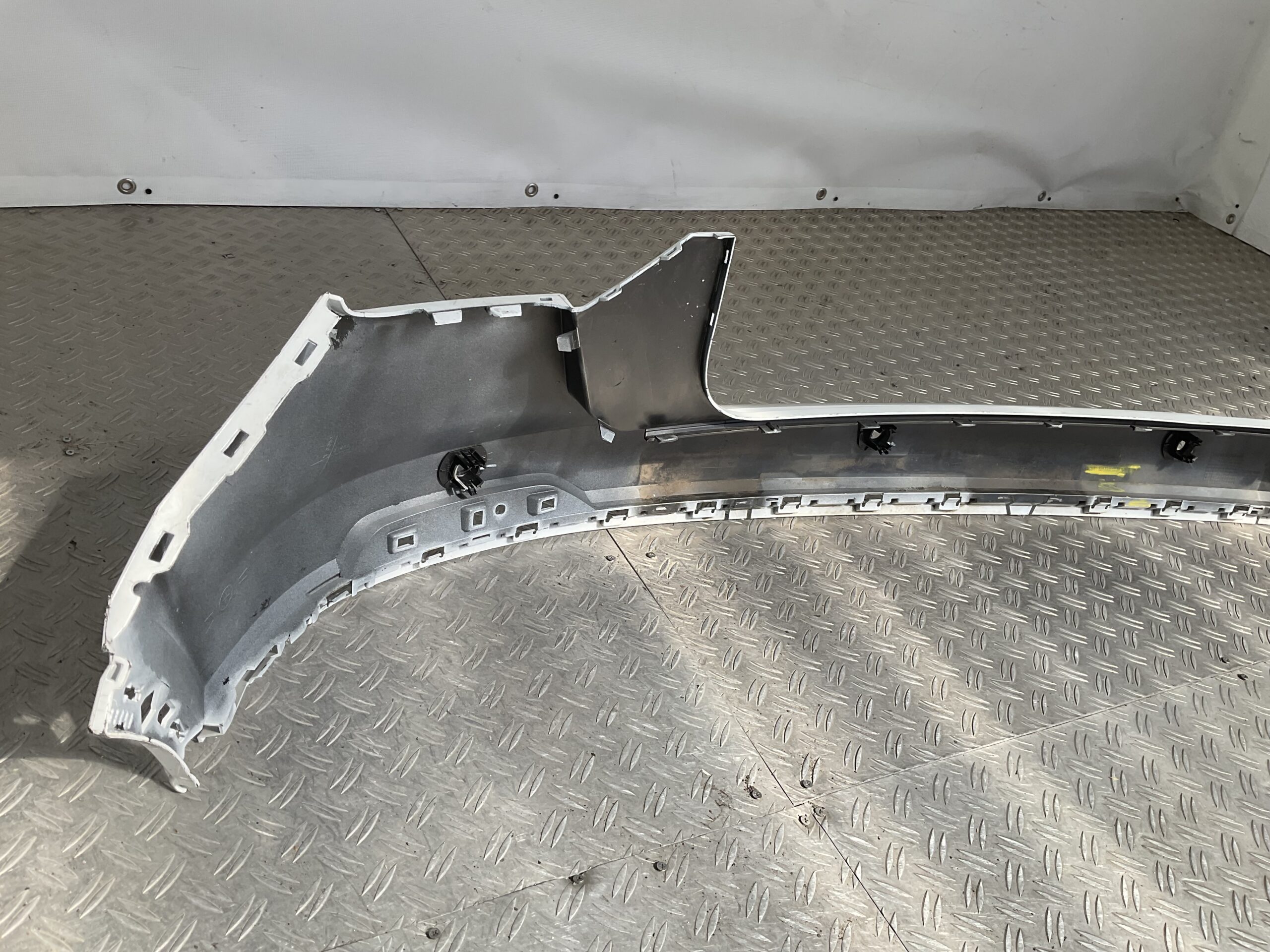 Bumper Audi Q2 Sline S Line pdc 2016-2020 81A807511A Achterbumper X1-20228
