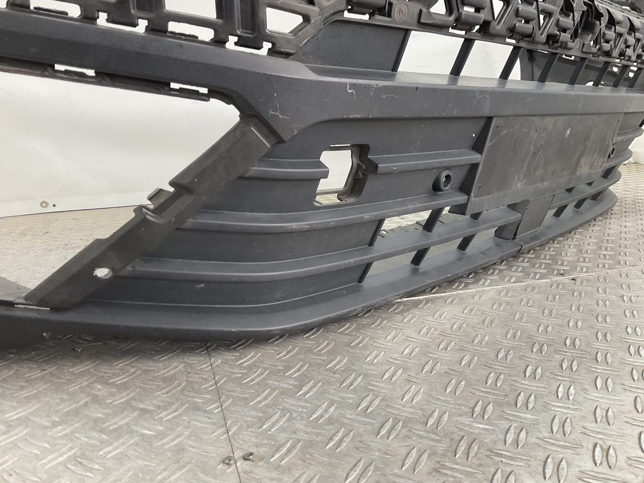 Bumper Volkswagen Crafter 7C0 17-22 7C0807221A Voorbumper G5-20294
