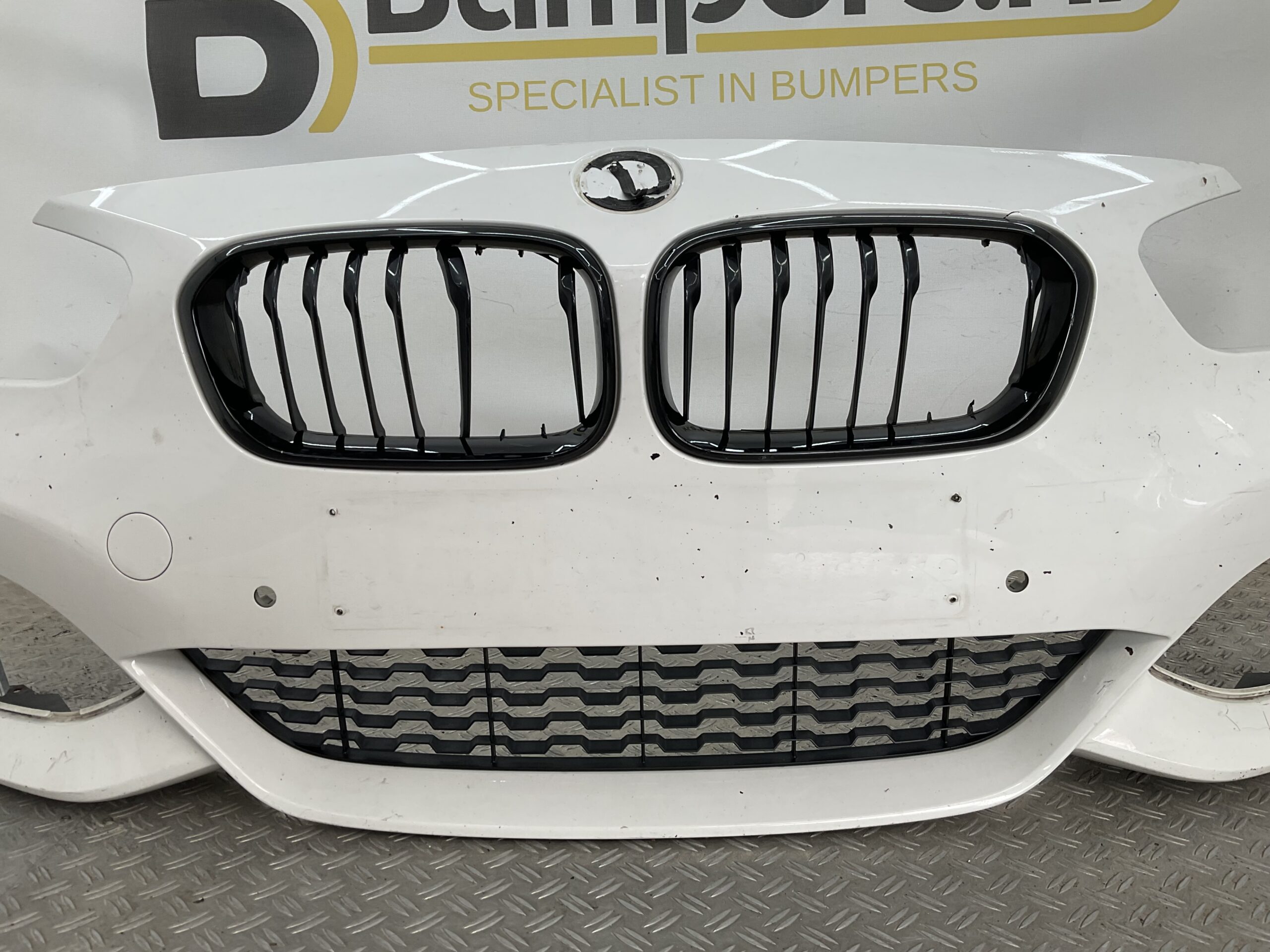 Bumper BMW 1 Serie F20 F21 MPakket M-Pakket Facelift 15- 51118060283 Voorbumper K7-20304