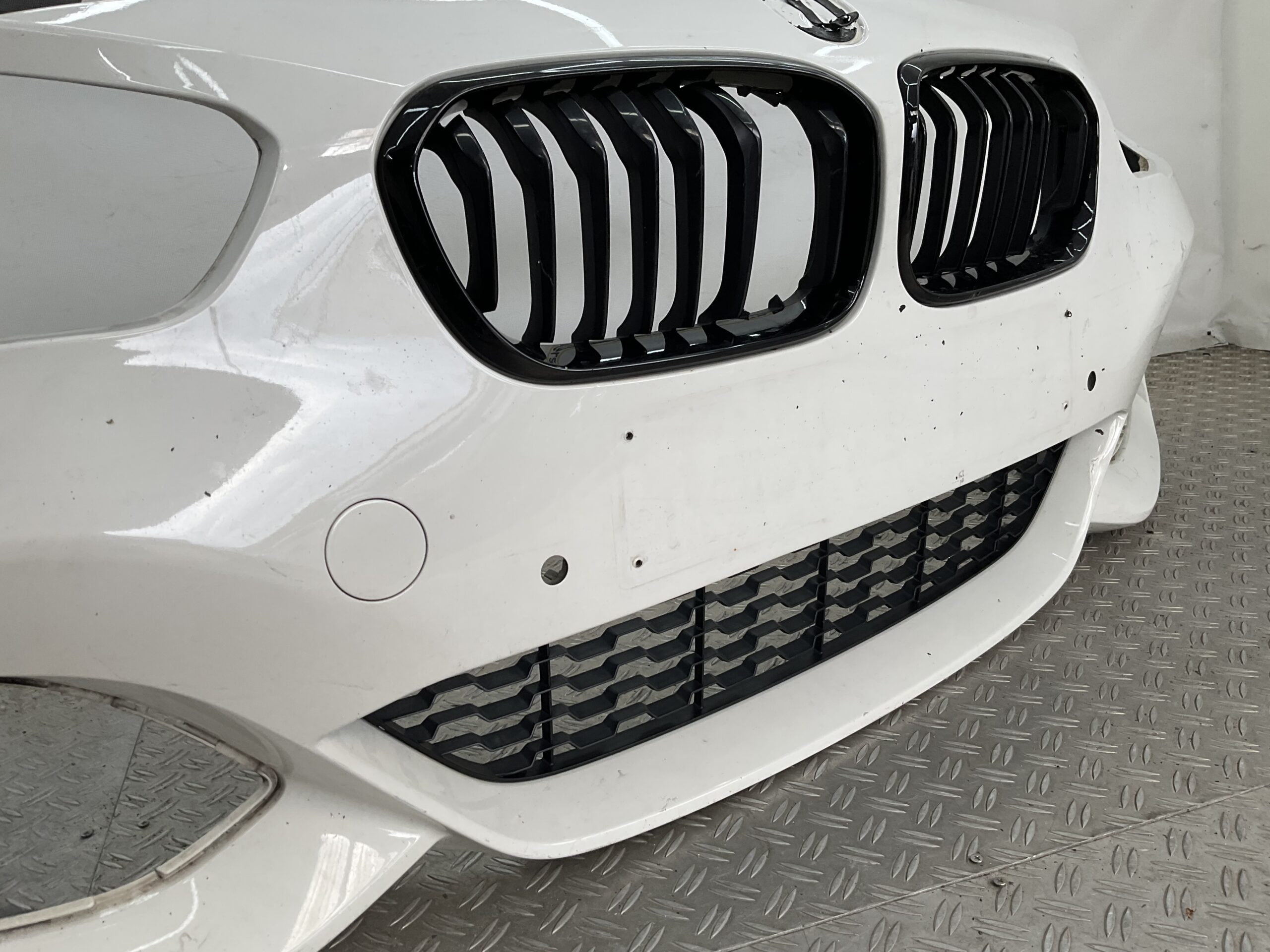 Bumper BMW 1 Serie F20 F21 MPakket M-Pakket Facelift 15- 51118060283 Voorbumper K7-20304