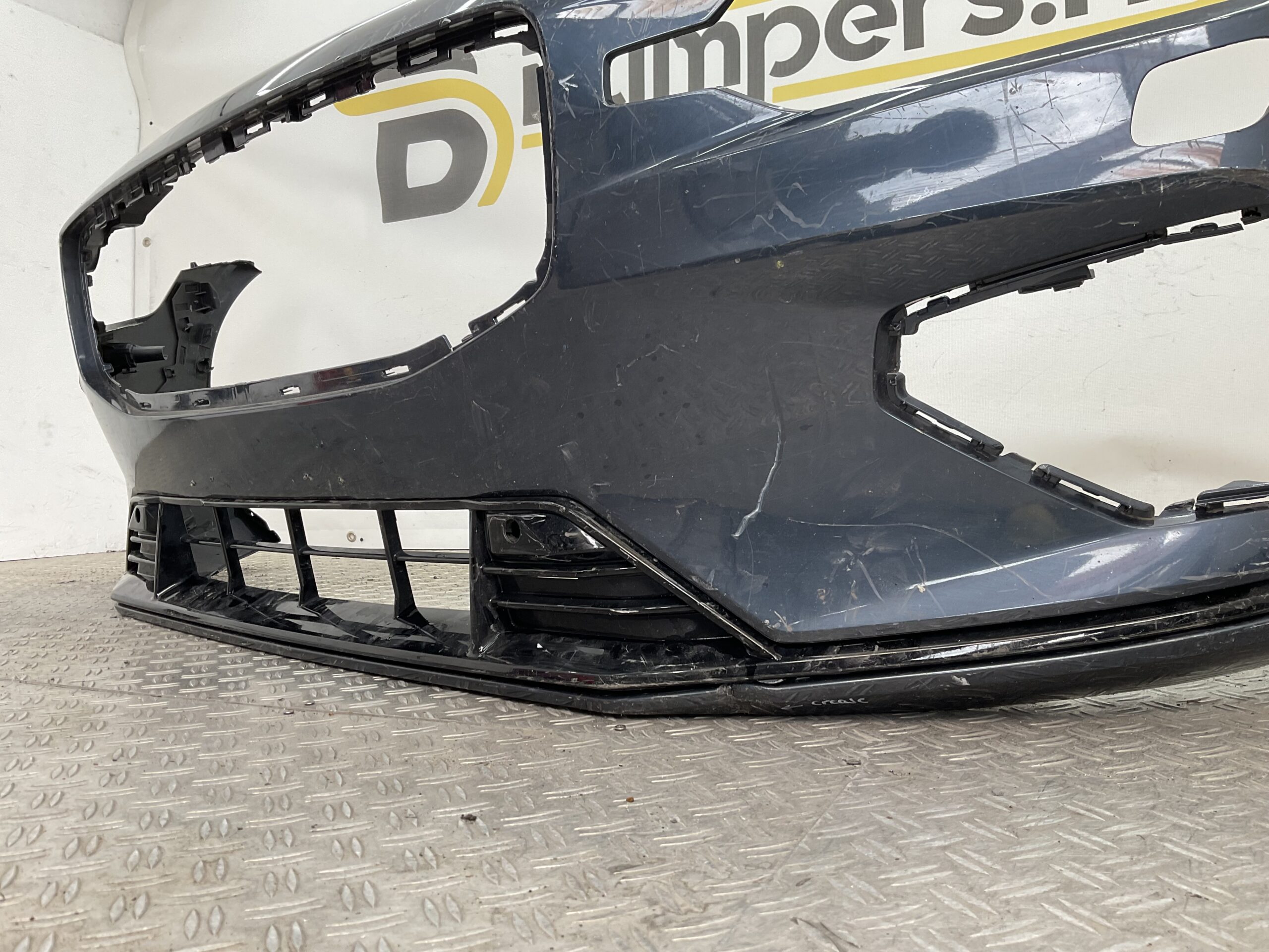 Bumper Volvo V60 S60 Rdesign R-Design 18- 31690530 Voorbumper E5-20322